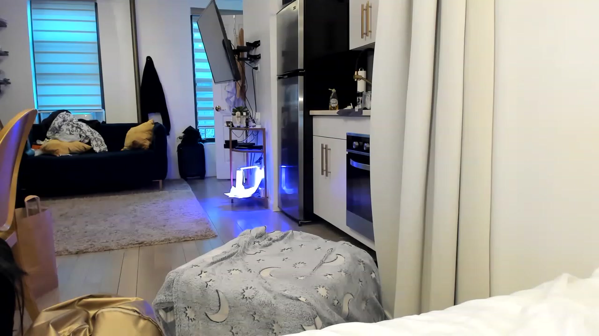 Gallery image thumbnail from Nancy_Morris's myfreecams stream on, 03/19/2023, 22:56 image 18 of 20