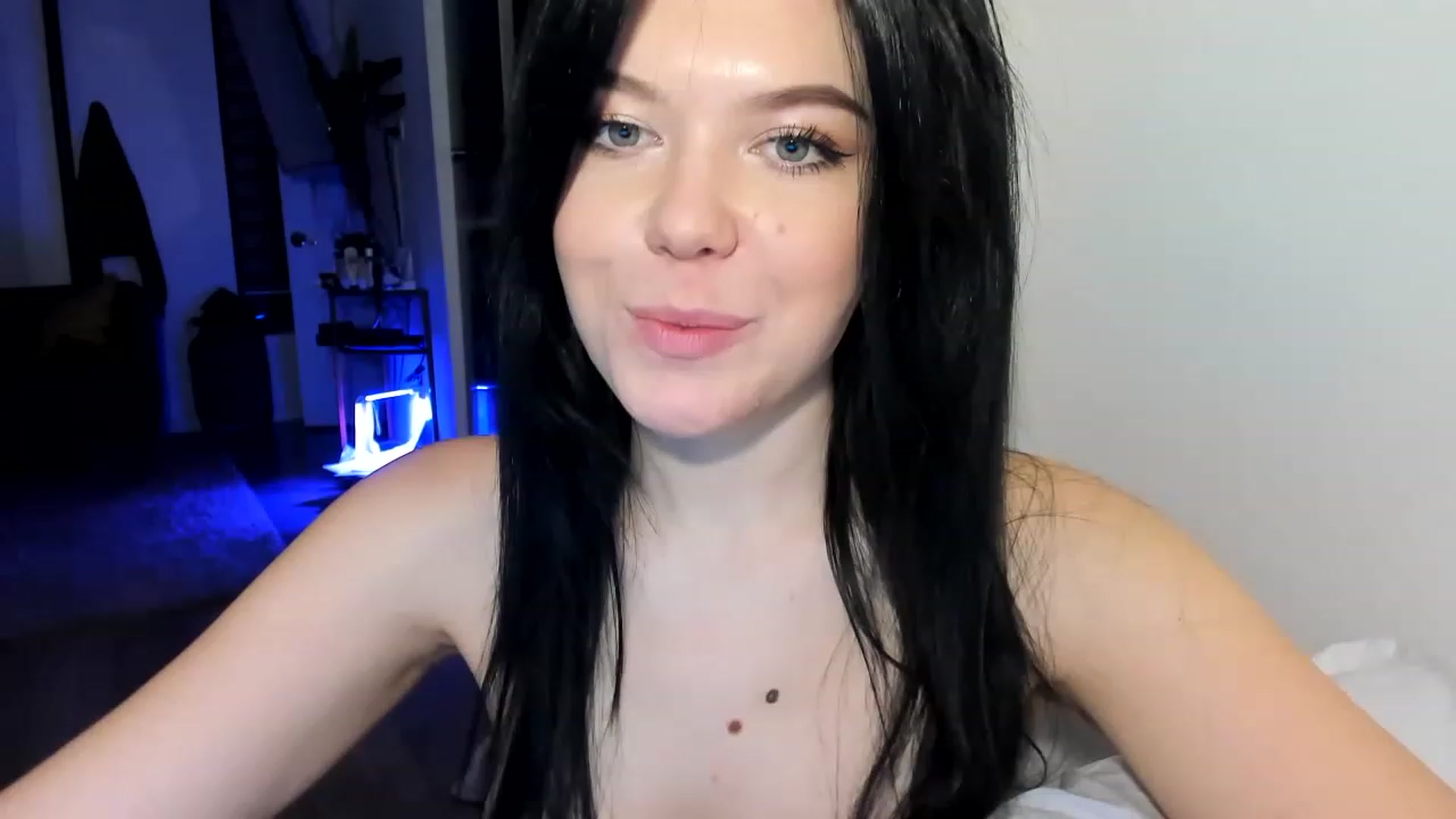 Gallery image thumbnail from Nancy_Morris's myfreecams stream on, 03/20/2023, 03:13 image 1 of 20