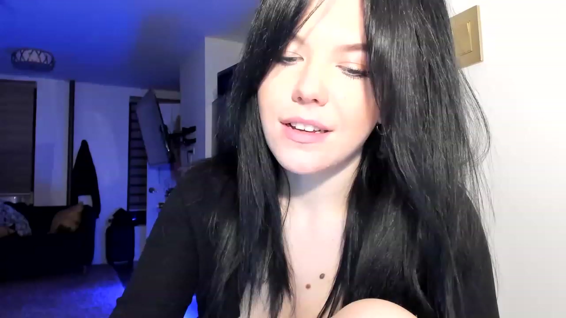 Gallery image thumbnail from Nancy_Morris's myfreecams stream on, 03/20/2023, 03:13 image 6 of 20