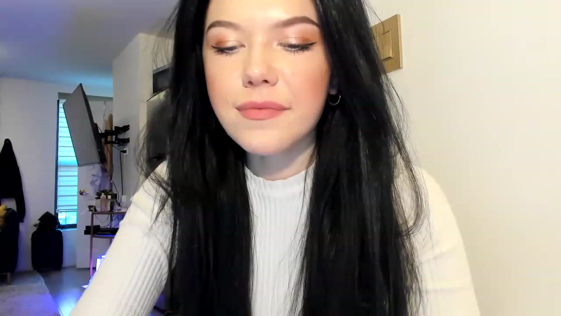 Gallery image thumbnail from Nancy_Morris's myfreecams stream on, 03/20/2023, 22:49 image 2 of 20