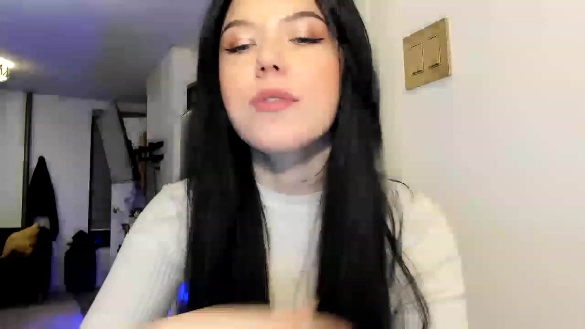 Gallery image thumbnail from Nancy_Morris's myfreecams stream on, 03/21/2023, 24:00 image 5 of 20