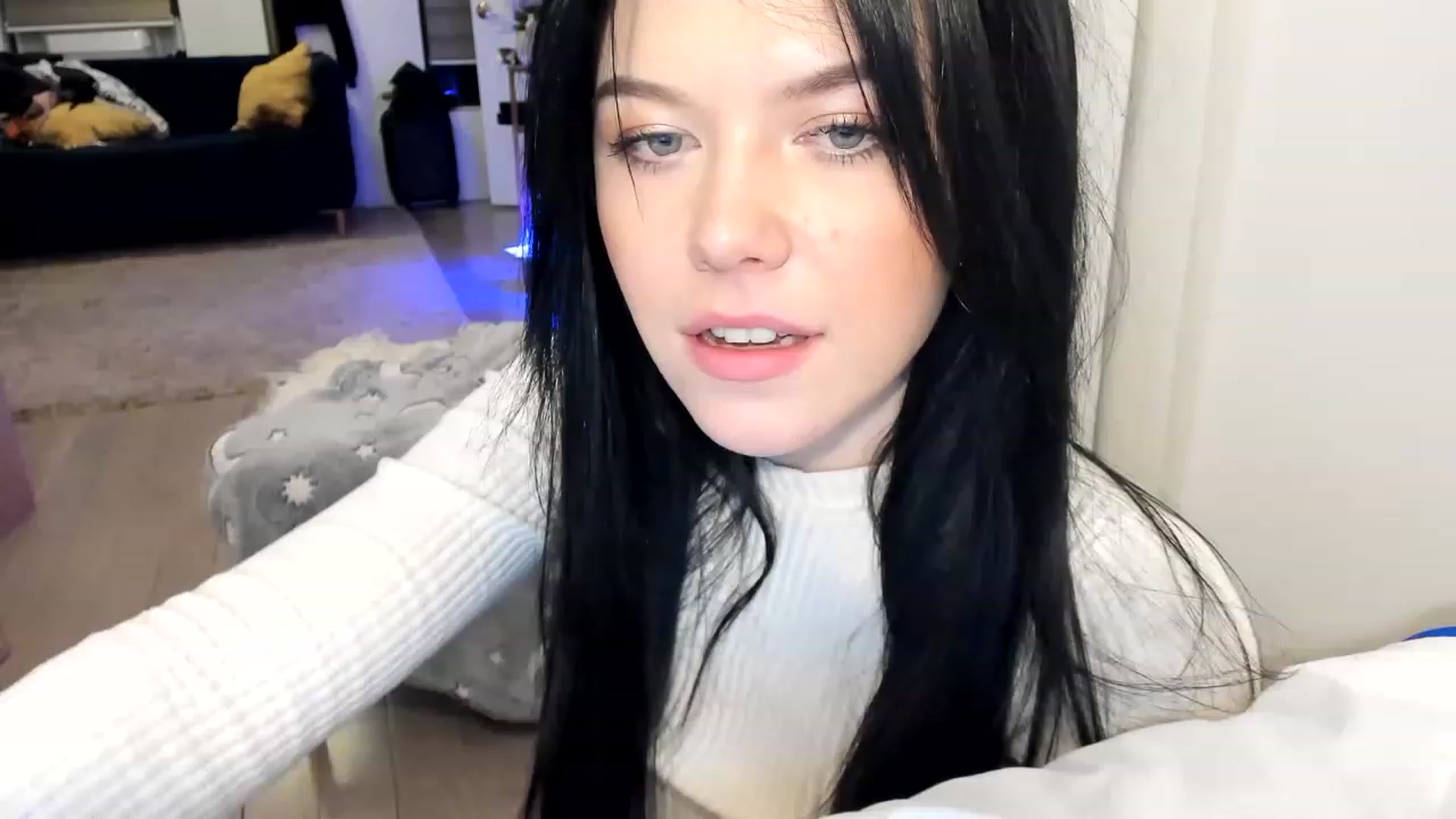 Gallery image thumbnail from Nancy_Morris's myfreecams stream on, 03/21/2023, 01:26 image 6 of 20