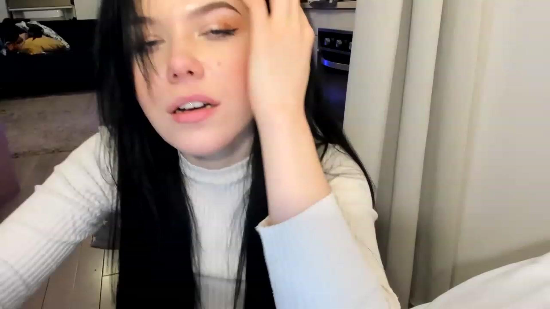 Gallery image thumbnail from Nancy_Morris's myfreecams stream on, 03/21/2023, 01:26 image 18 of 20