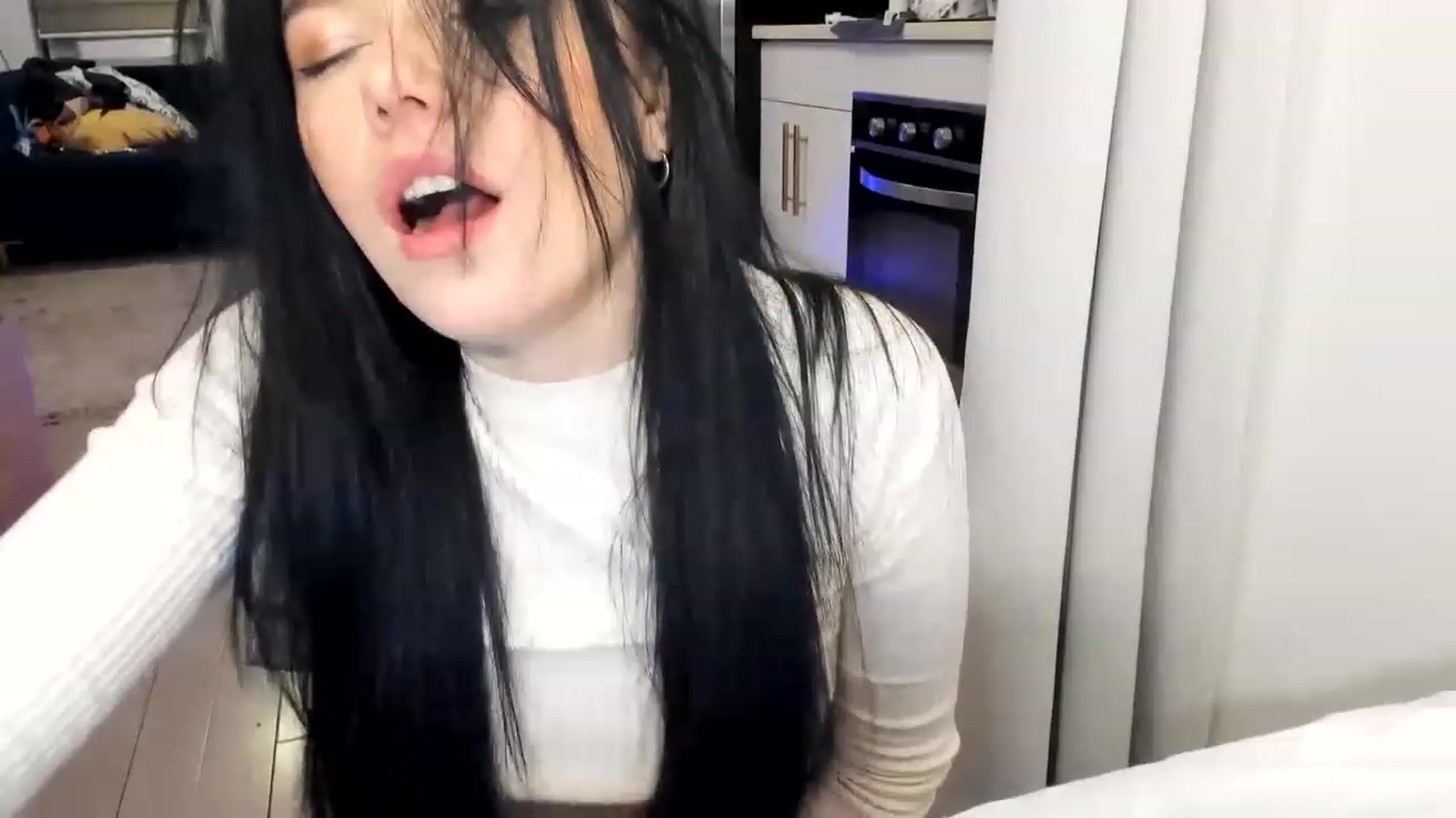 Gallery image thumbnail from Nancy_Morris's myfreecams stream on, 03/21/2023, 01:26 image 15 of 20
