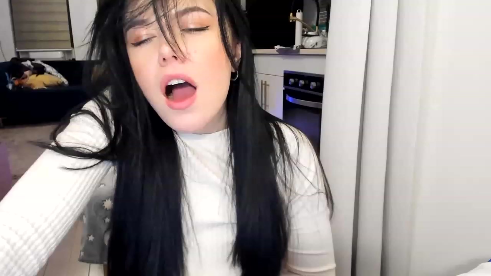 Gallery image thumbnail from Nancy_Morris's myfreecams stream on, 03/21/2023, 01:26 image 14 of 20