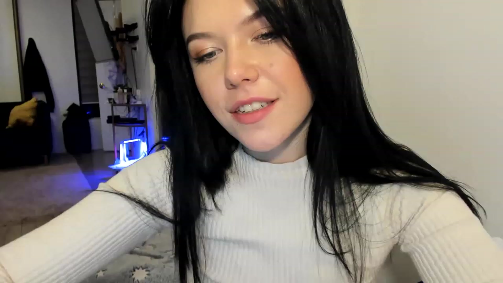 Gallery image thumbnail from Nancy_Morris's myfreecams stream on, 03/21/2023, 01:26 image 2 of 20