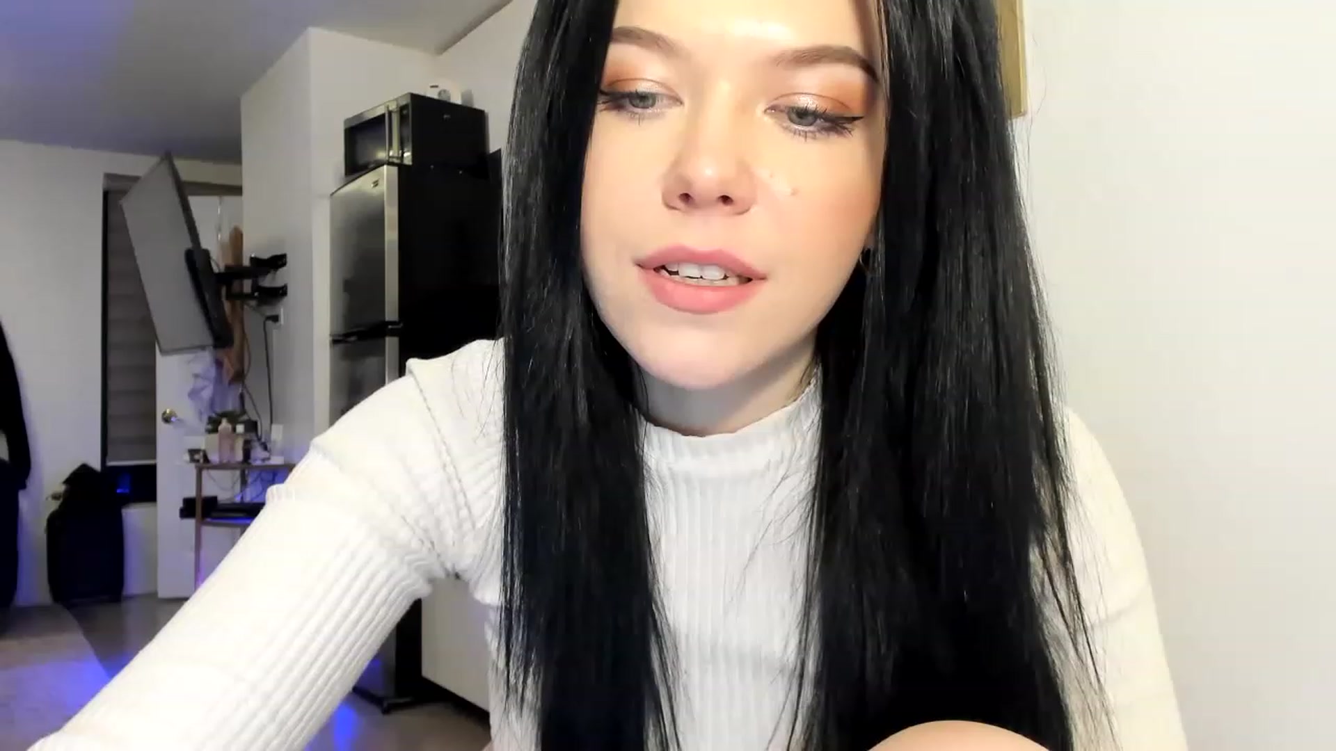 Gallery image thumbnail from Nancy_Morris's myfreecams stream on, 03/21/2023, 03:59 image 15 of 20