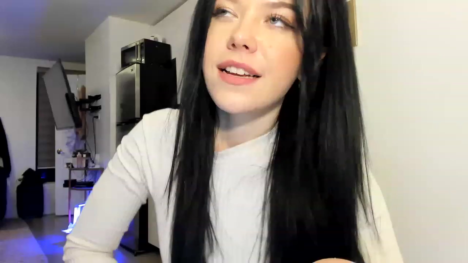 Gallery image thumbnail from Nancy_Morris's myfreecams stream on, 03/21/2023, 03:59 image 16 of 20