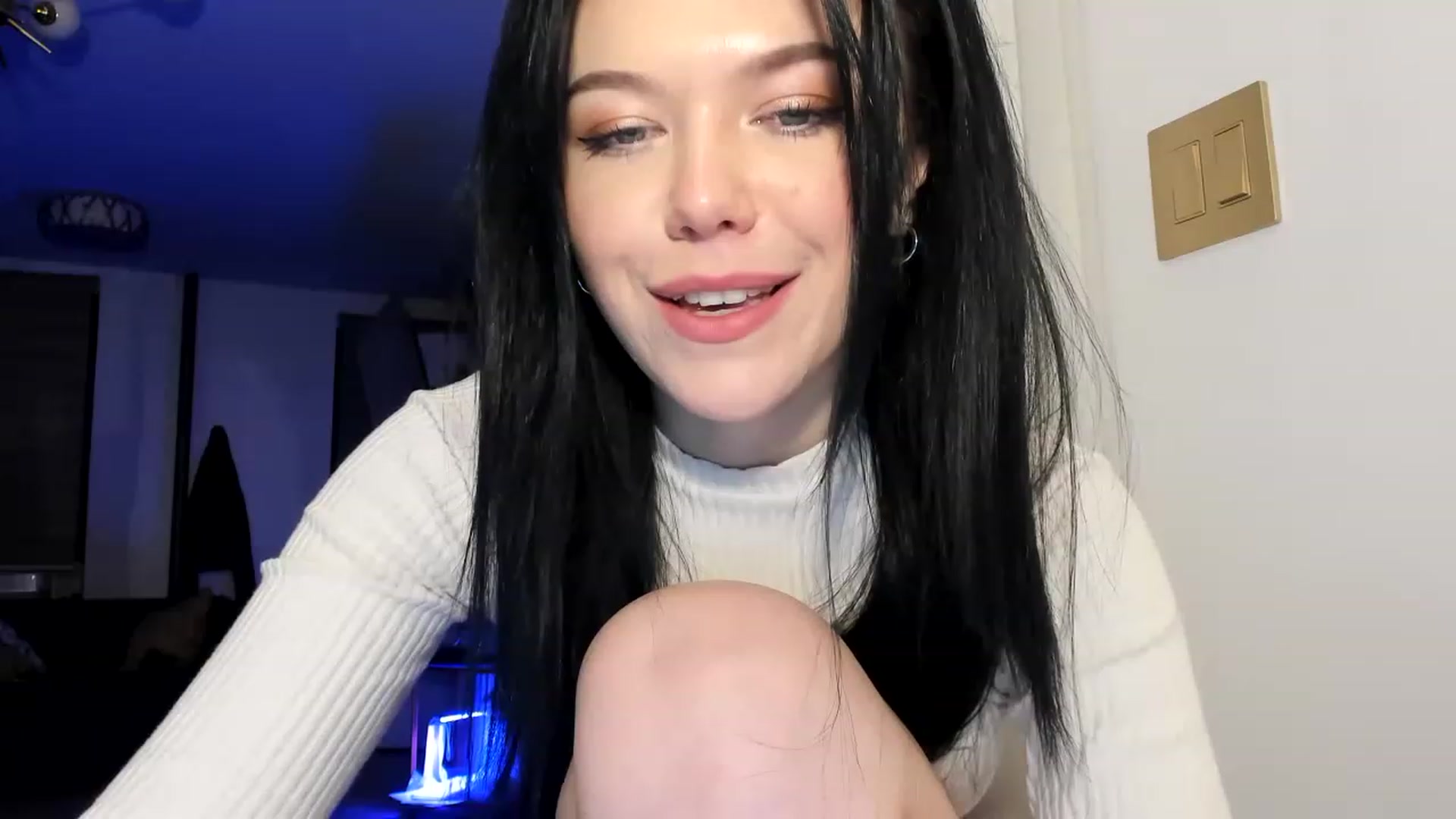 Gallery image thumbnail from Nancy_Morris's myfreecams stream on, 03/21/2023, 03:59 image 10 of 20