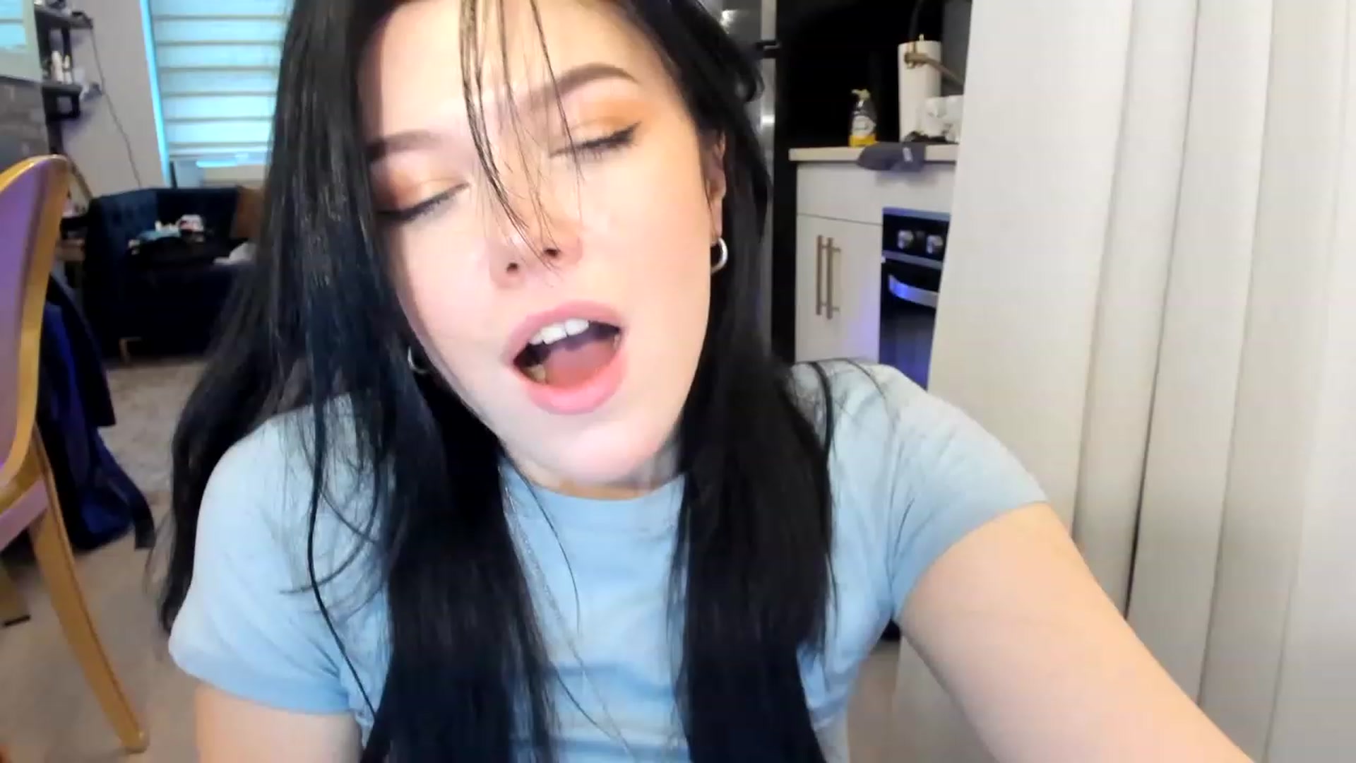 Gallery image thumbnail from Nancy_Morris's myfreecams stream on, 03/23/2023, 22:35 image 14 of 20