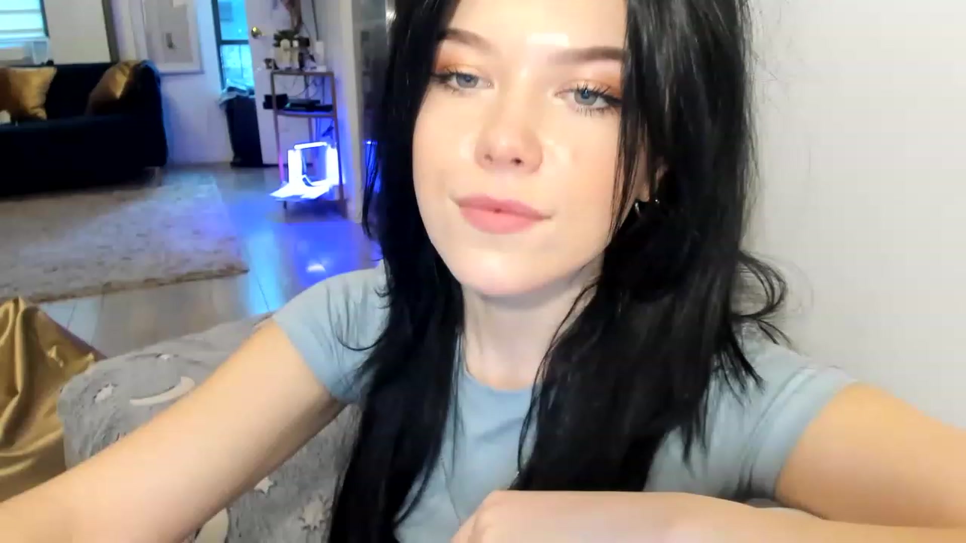 Gallery image thumbnail from Nancy_Morris's myfreecams stream on, 03/23/2023, 22:35 image 7 of 20
