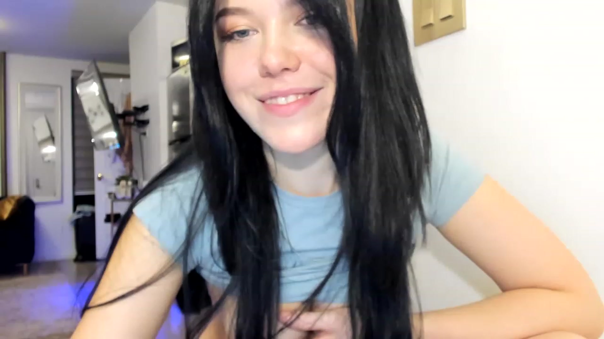 Gallery image thumbnail from Nancy_Morris's myfreecams stream on, 03/24/2023, 24:40 image 4 of 20