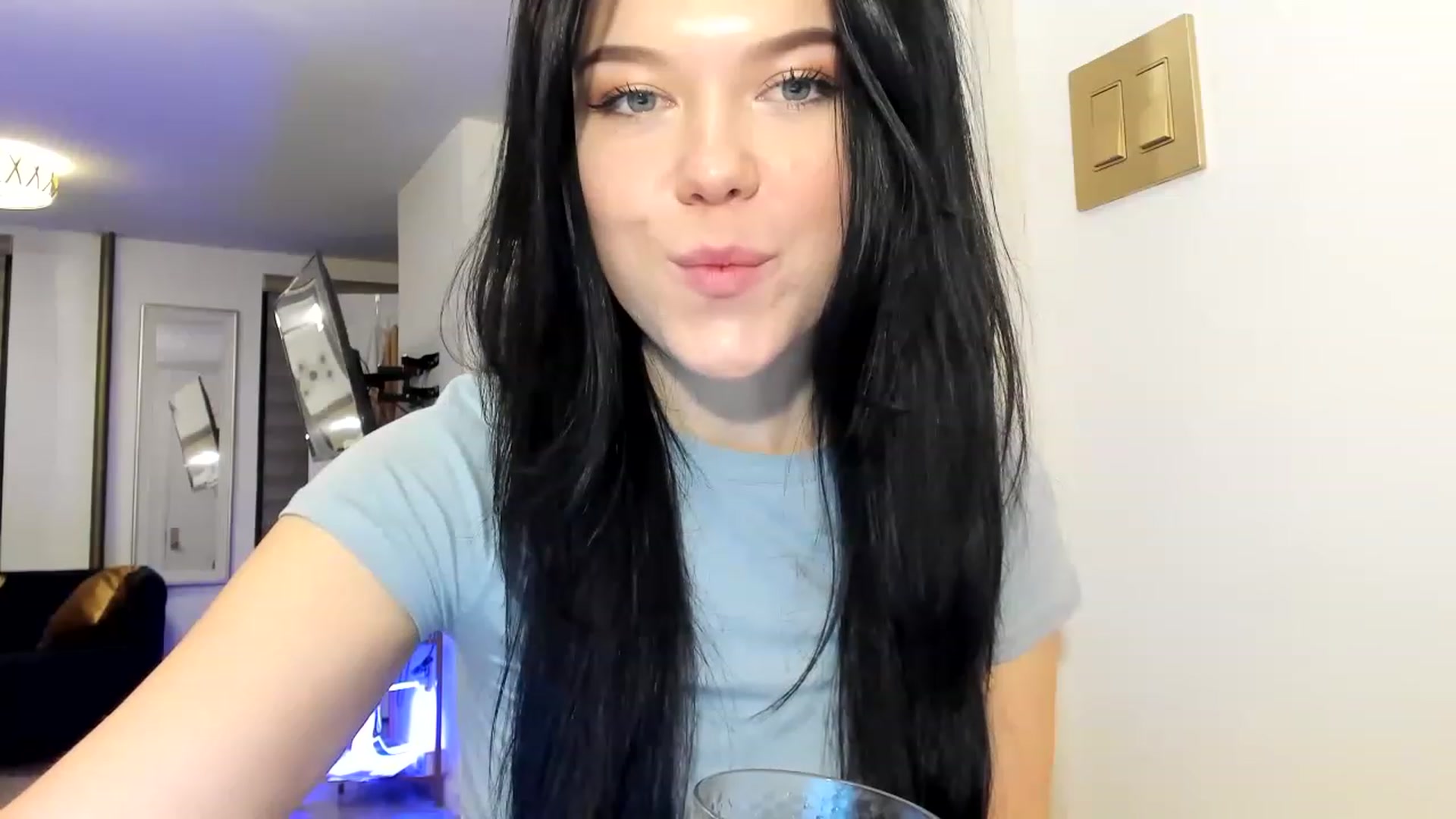 Gallery image thumbnail from Nancy_Morris's myfreecams stream on, 03/24/2023, 02:24 image 9 of 20