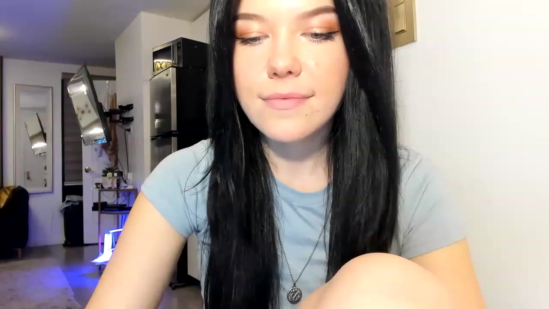 Gallery image thumbnail from Nancy_Morris's myfreecams stream on, 03/24/2023, 03:43 image 2 of 20