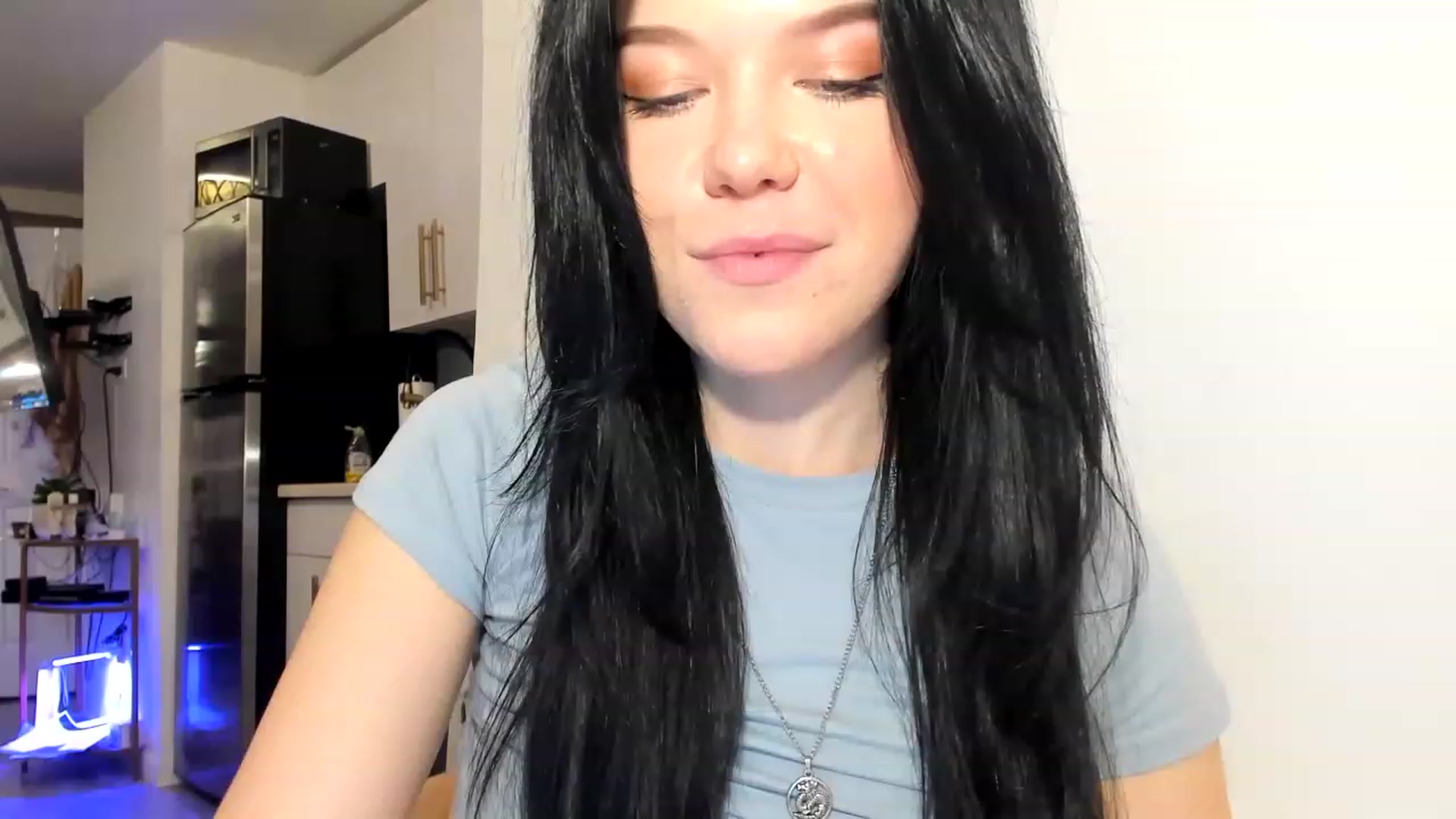 Gallery image thumbnail from Nancy_Morris's myfreecams stream on, 03/24/2023, 03:43 image 9 of 20