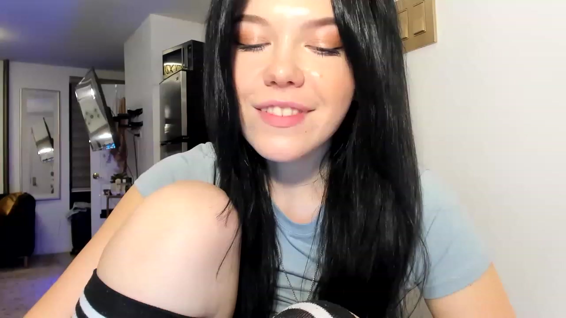 Gallery image thumbnail from Nancy_Morris's myfreecams stream on, 03/24/2023, 03:43 image 15 of 20