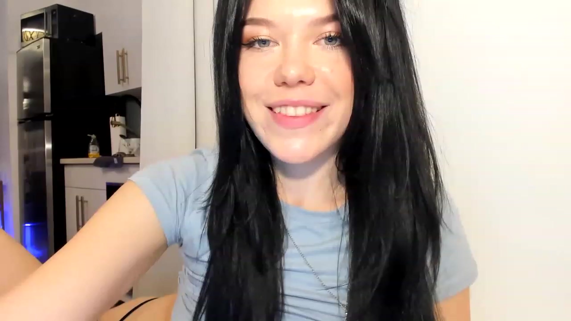 Gallery image thumbnail from Nancy_Morris's myfreecams stream on, 03/24/2023, 03:43 image 14 of 20