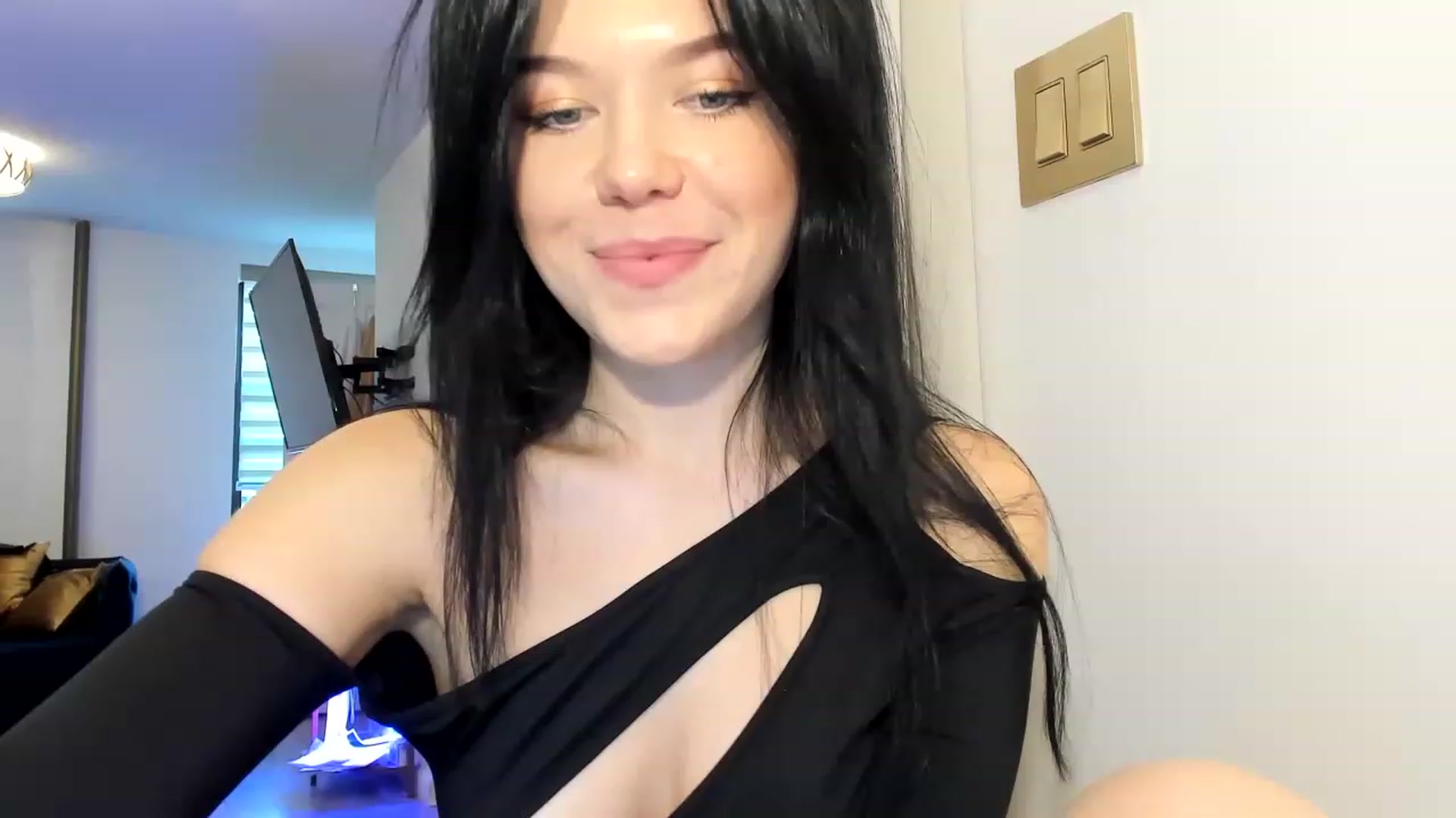 Gallery image thumbnail from Nancy_Morris's myfreecams stream on, 03/24/2023, 20:41 image 11 of 20