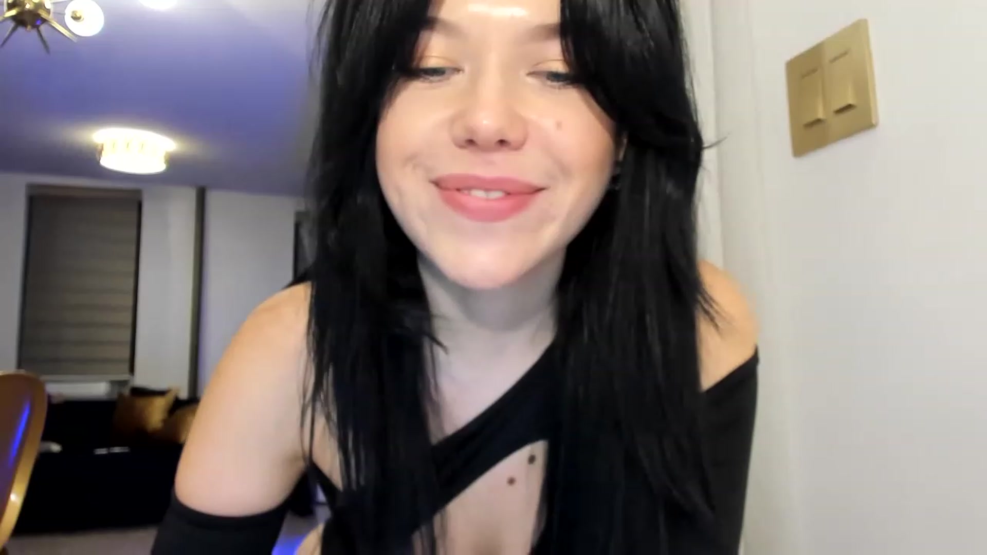 Gallery image thumbnail from Nancy_Morris's myfreecams stream on, 03/25/2023, 01:03 image 7 of 20