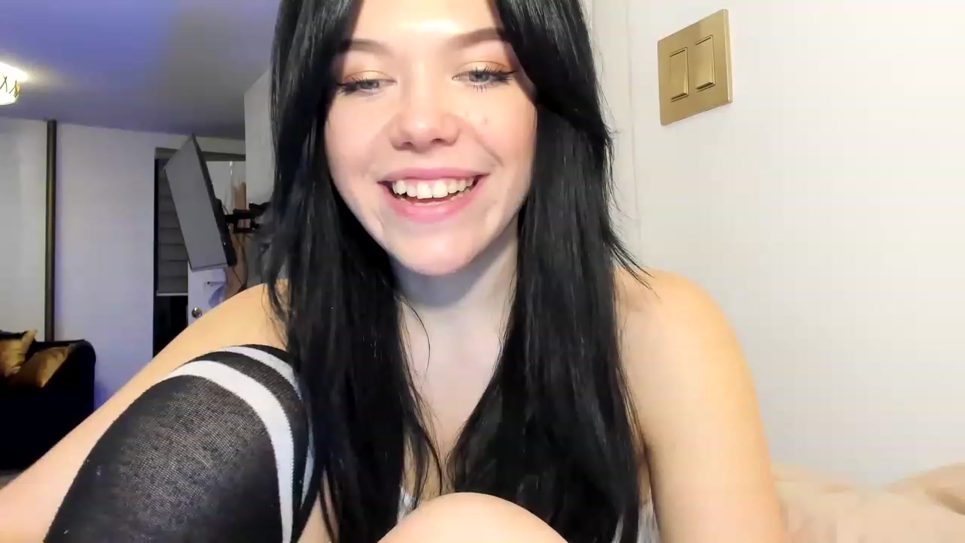 Gallery image thumbnail from Nancy_Morris's myfreecams stream on, 03/25/2023, 02:52 image 5 of 20