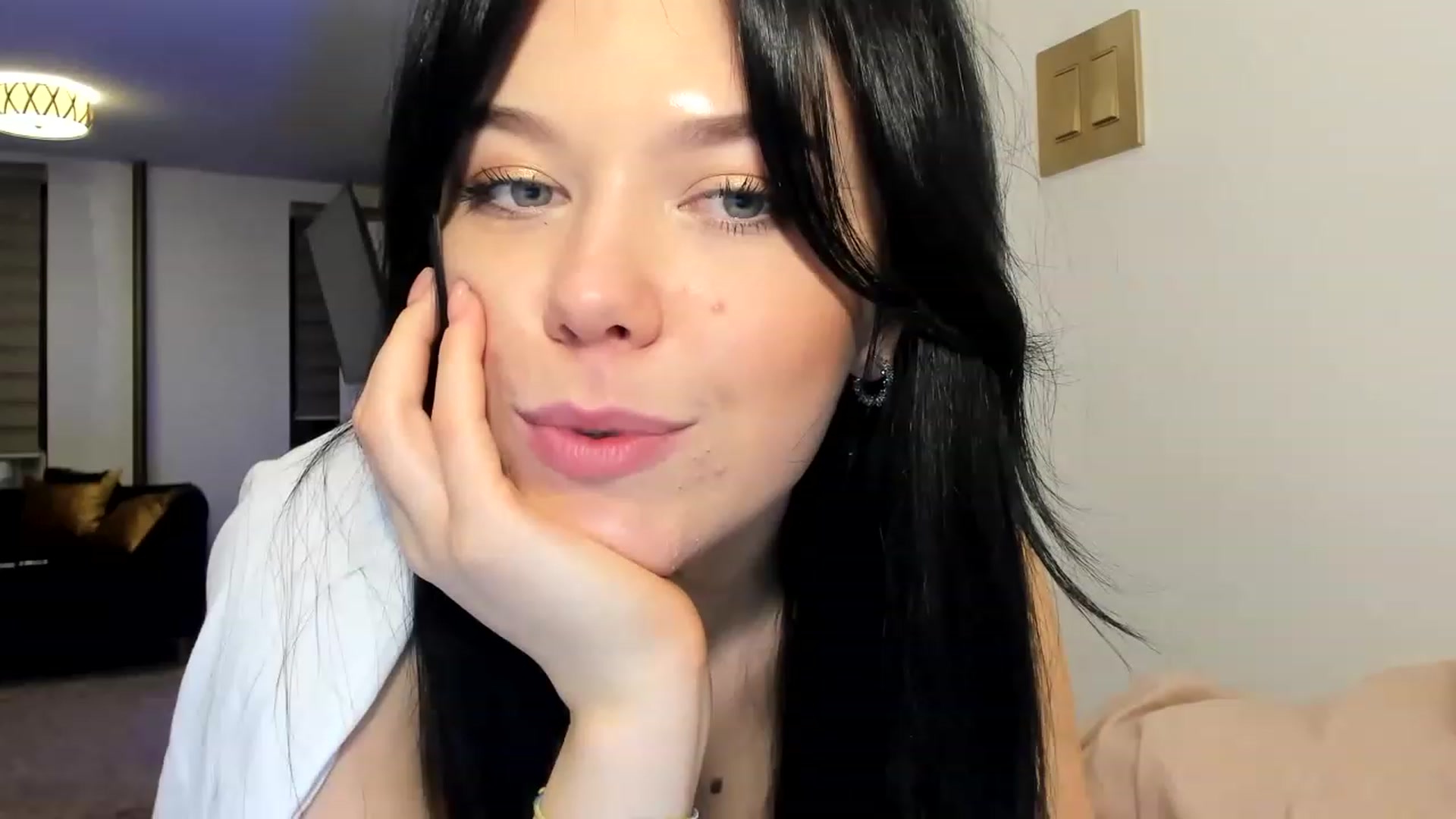 Gallery image thumbnail from Nancy_Morris's myfreecams stream on, 03/25/2023, 02:52 image 7 of 20