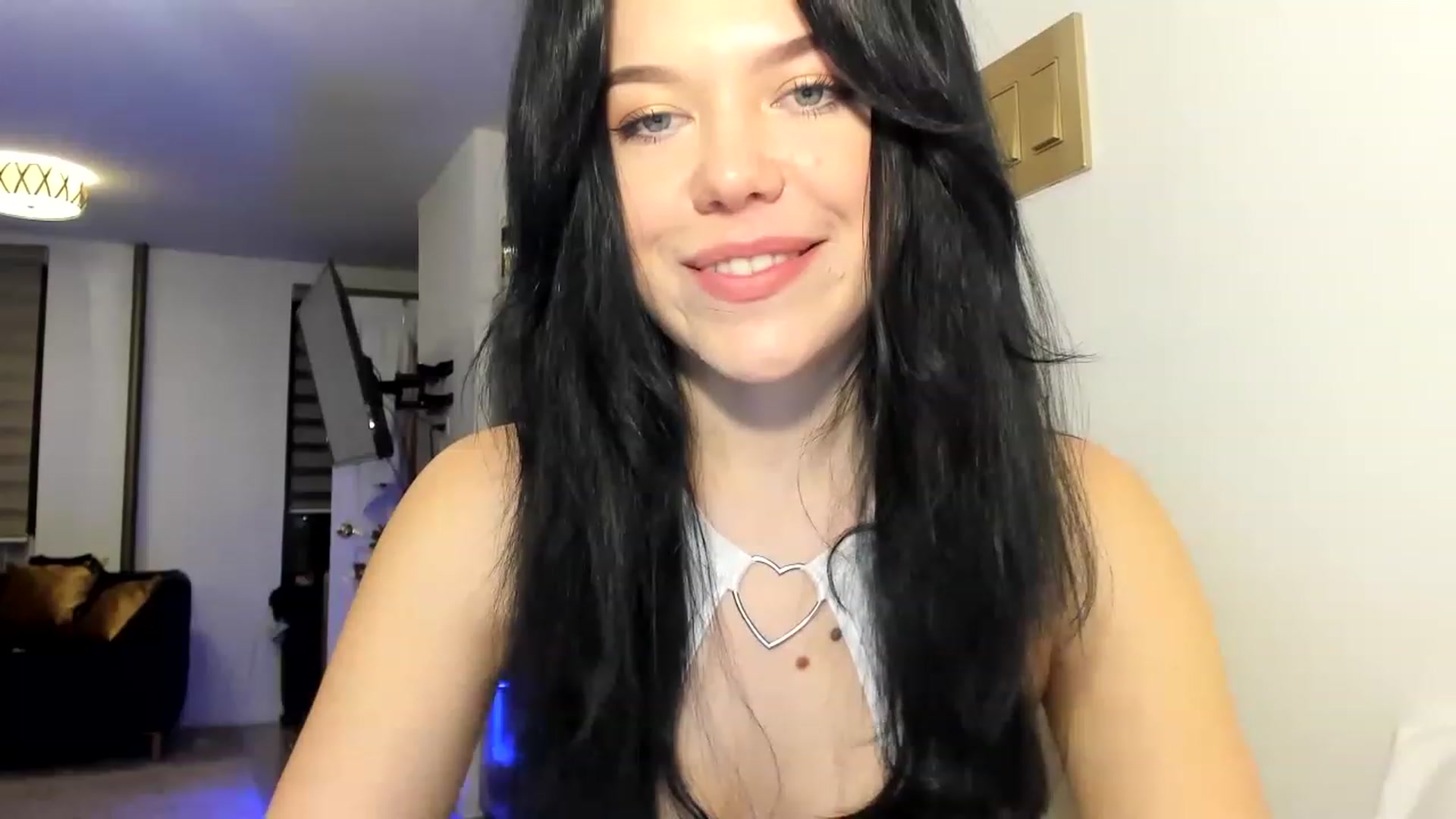 Gallery image thumbnail from Nancy_Morris's myfreecams stream on, 03/26/2023, 03:37 image 5 of 20