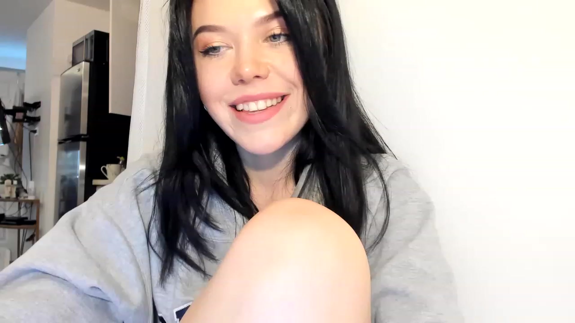Gallery image thumbnail from Nancy_Morris's myfreecams stream on, 03/26/2023, 21:45 image 8 of 20
