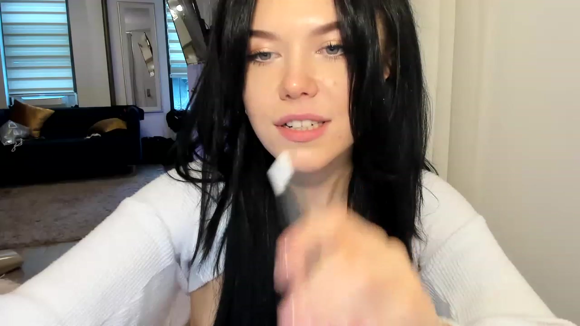Gallery image thumbnail from Nancy_Morris's myfreecams stream on, 03/27/2023, 20:24 image 15 of 20