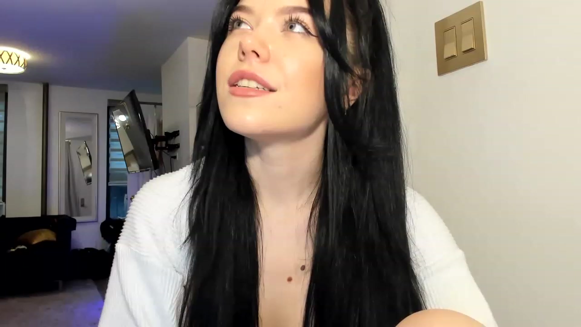 Gallery image thumbnail from Nancy_Morris's myfreecams stream on, 03/27/2023, 22:02 image 20 of 20