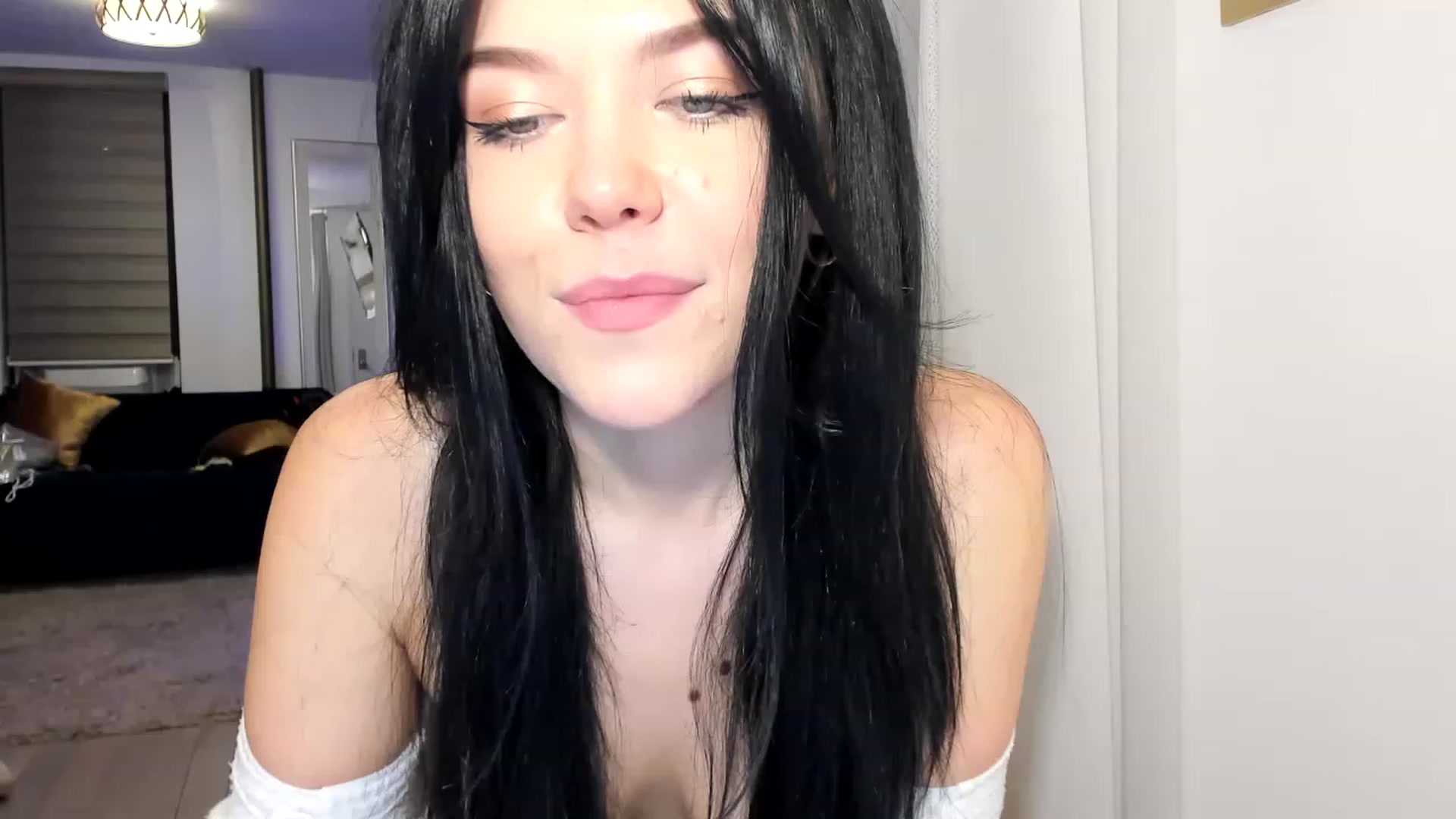 Gallery image thumbnail from Nancy_Morris's myfreecams stream on, 03/27/2023, 23:53 image 20 of 20