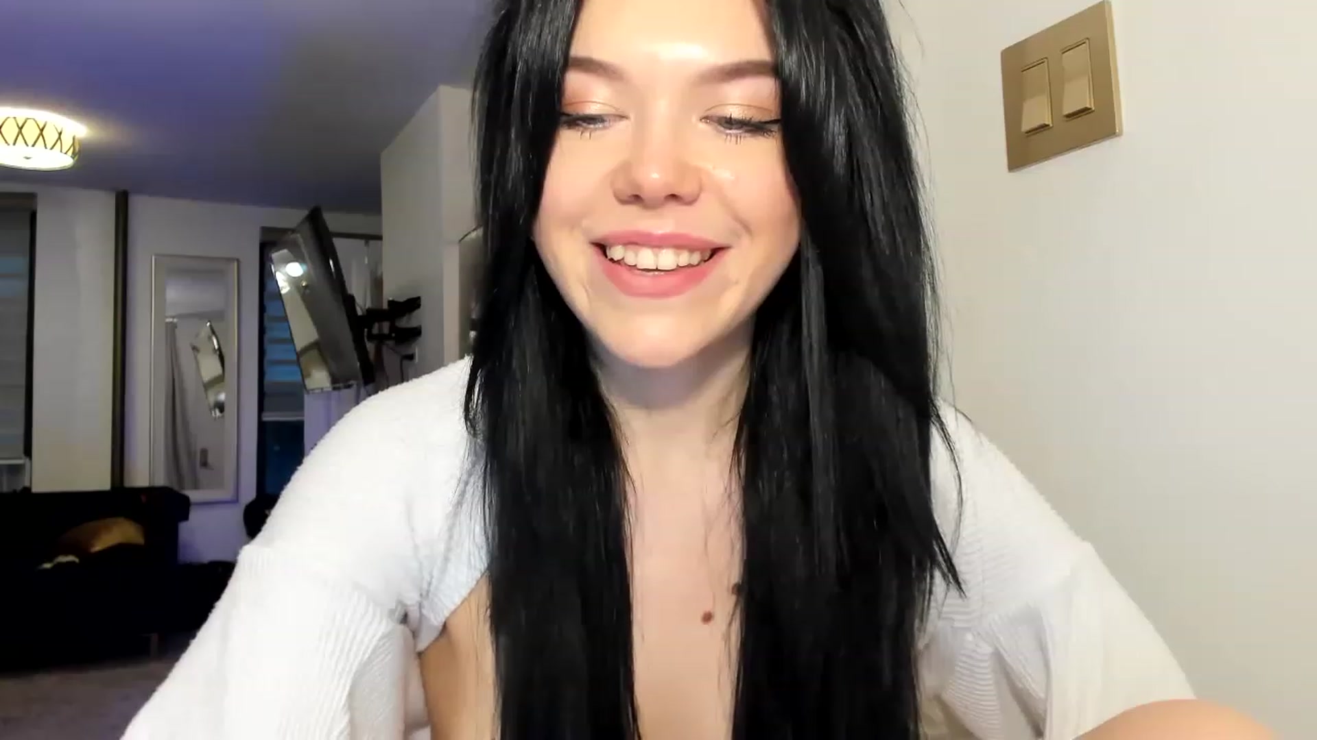 Gallery image thumbnail from Nancy_Morris's myfreecams stream on, 03/27/2023, 23:53 image 4 of 20