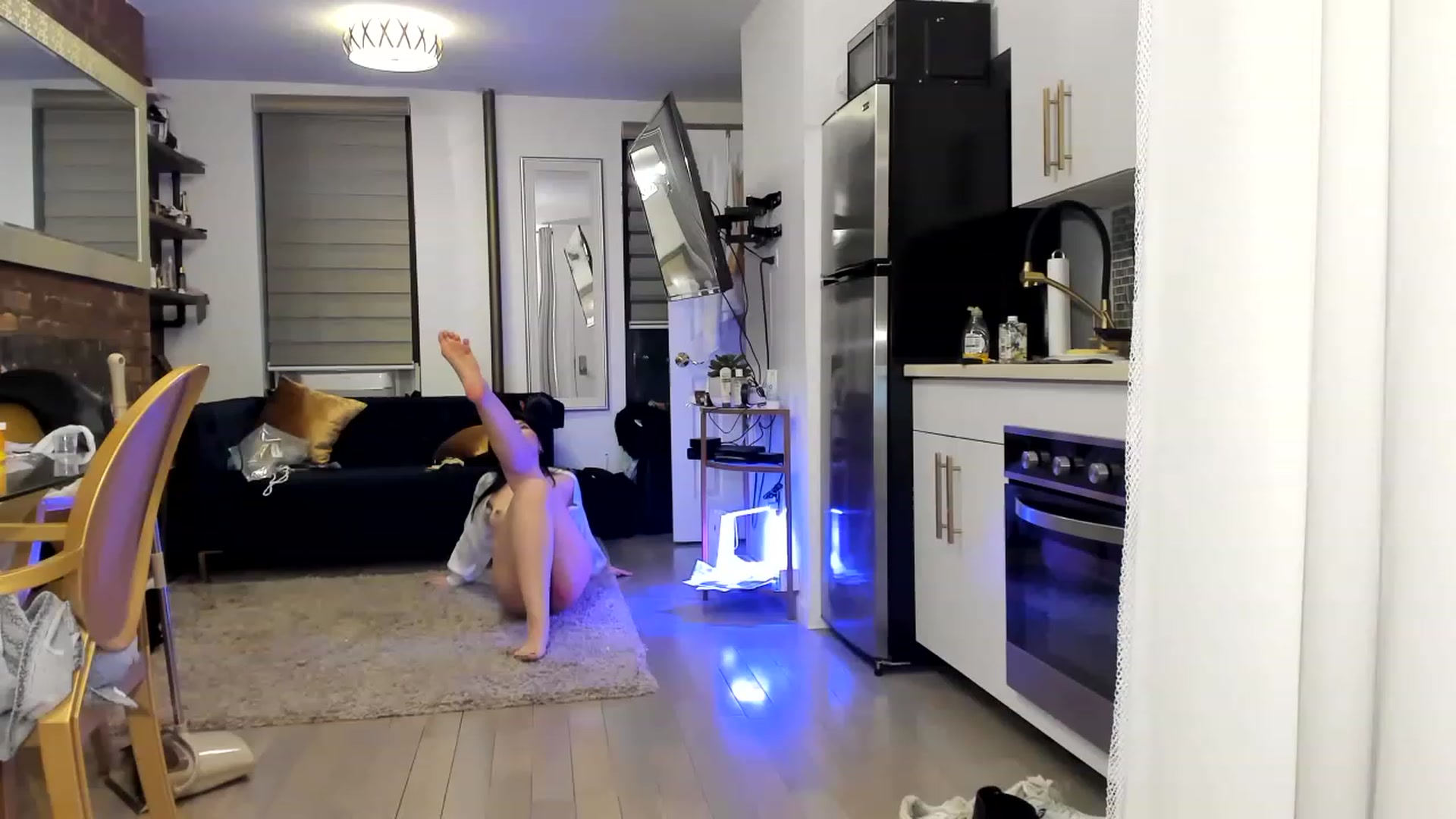 Gallery image thumbnail from Nancy_Morris's myfreecams stream on, 03/27/2023, 23:53 image 12 of 20