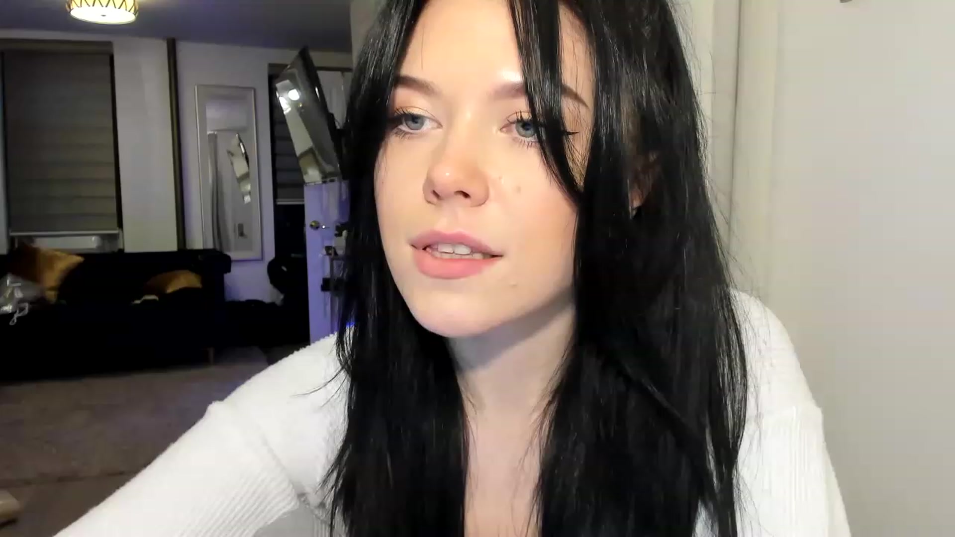 Gallery image thumbnail from Nancy_Morris's myfreecams stream on, 03/27/2023, 23:53 image 9 of 20