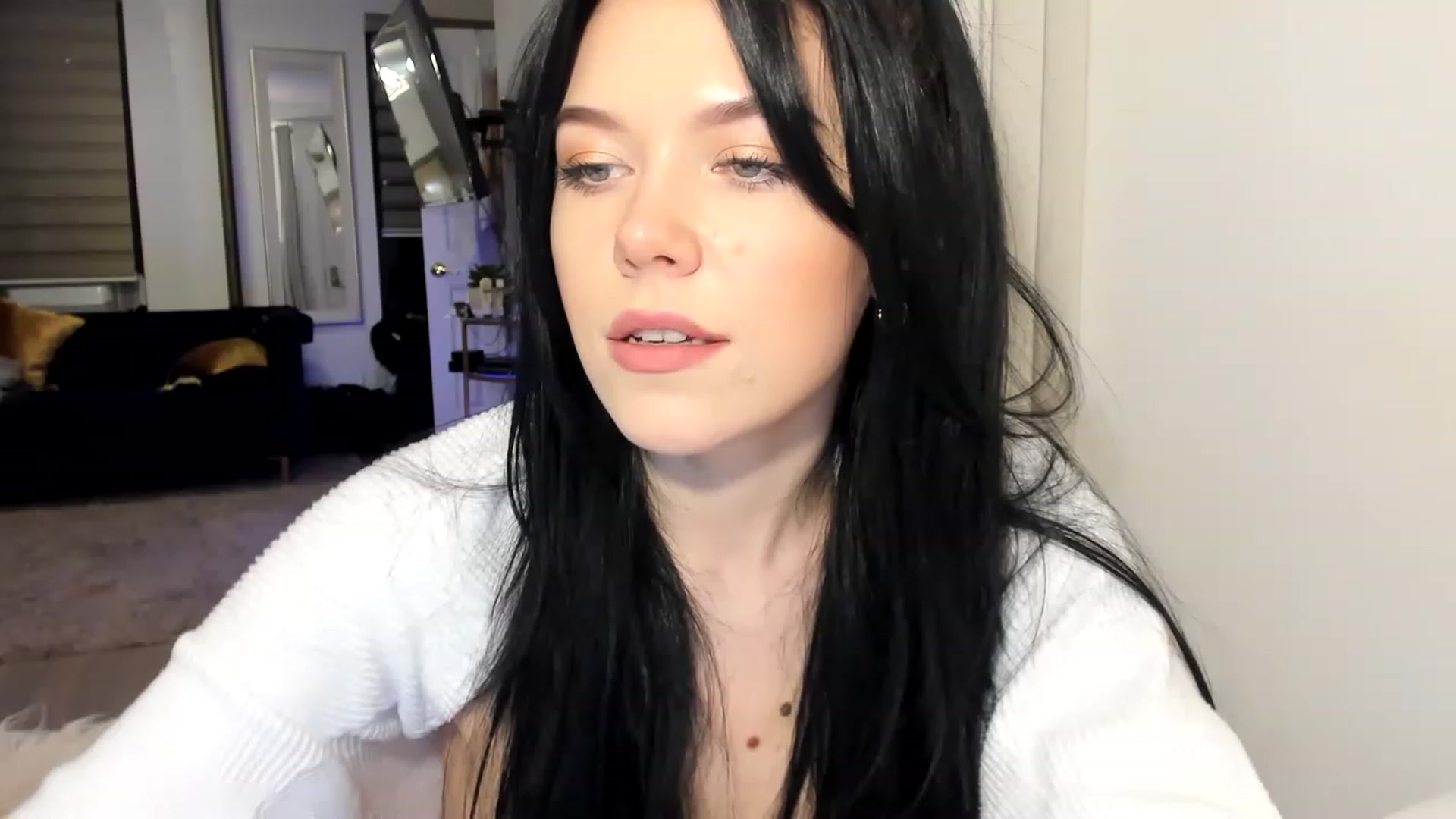 Gallery image thumbnail from Nancy_Morris's myfreecams stream on, 03/28/2023, 01:37 image 15 of 20