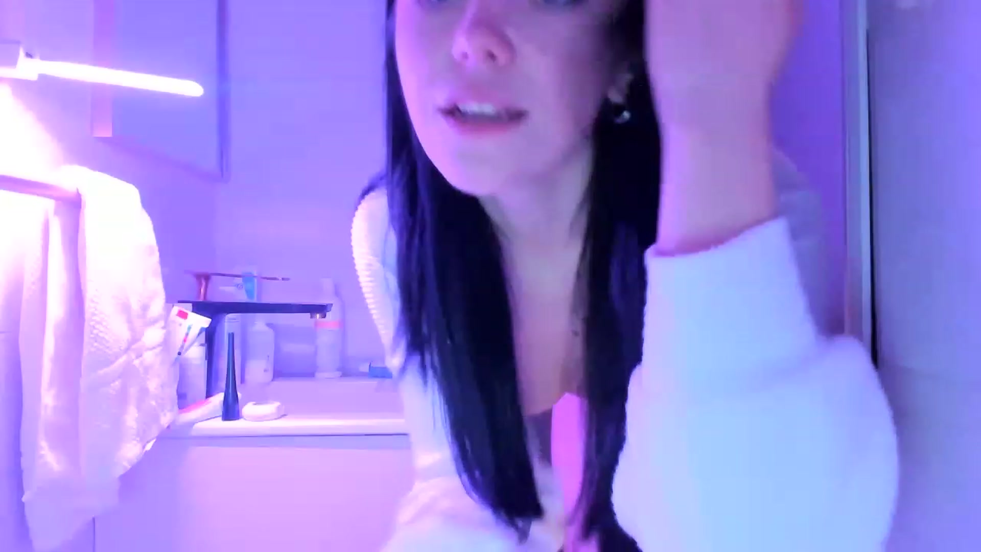 Gallery image thumbnail from Nancy_Morris's myfreecams stream on, 03/28/2023, 03:11 image 7 of 20
