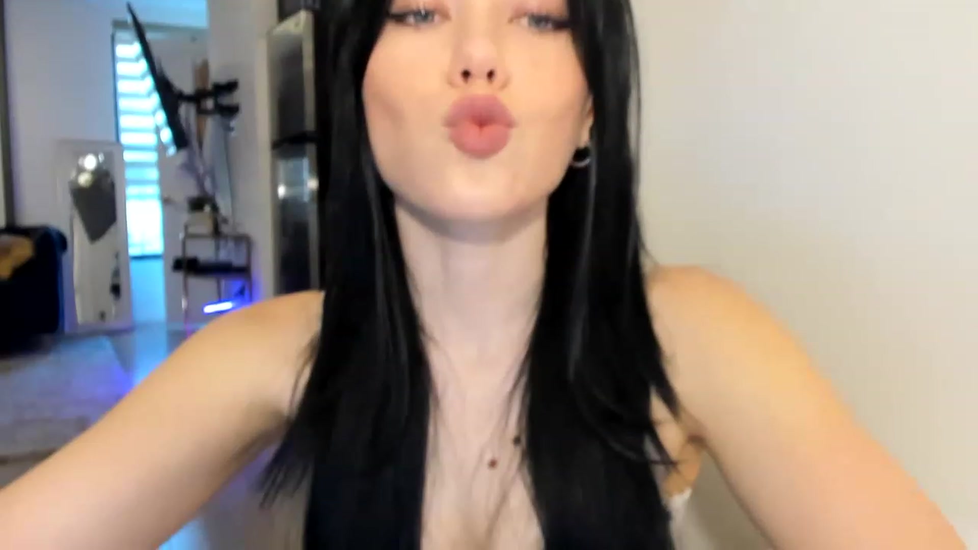 Gallery image thumbnail from Nancy_Morris's myfreecams stream on, 03/30/2023, 24:10 image 2 of 20