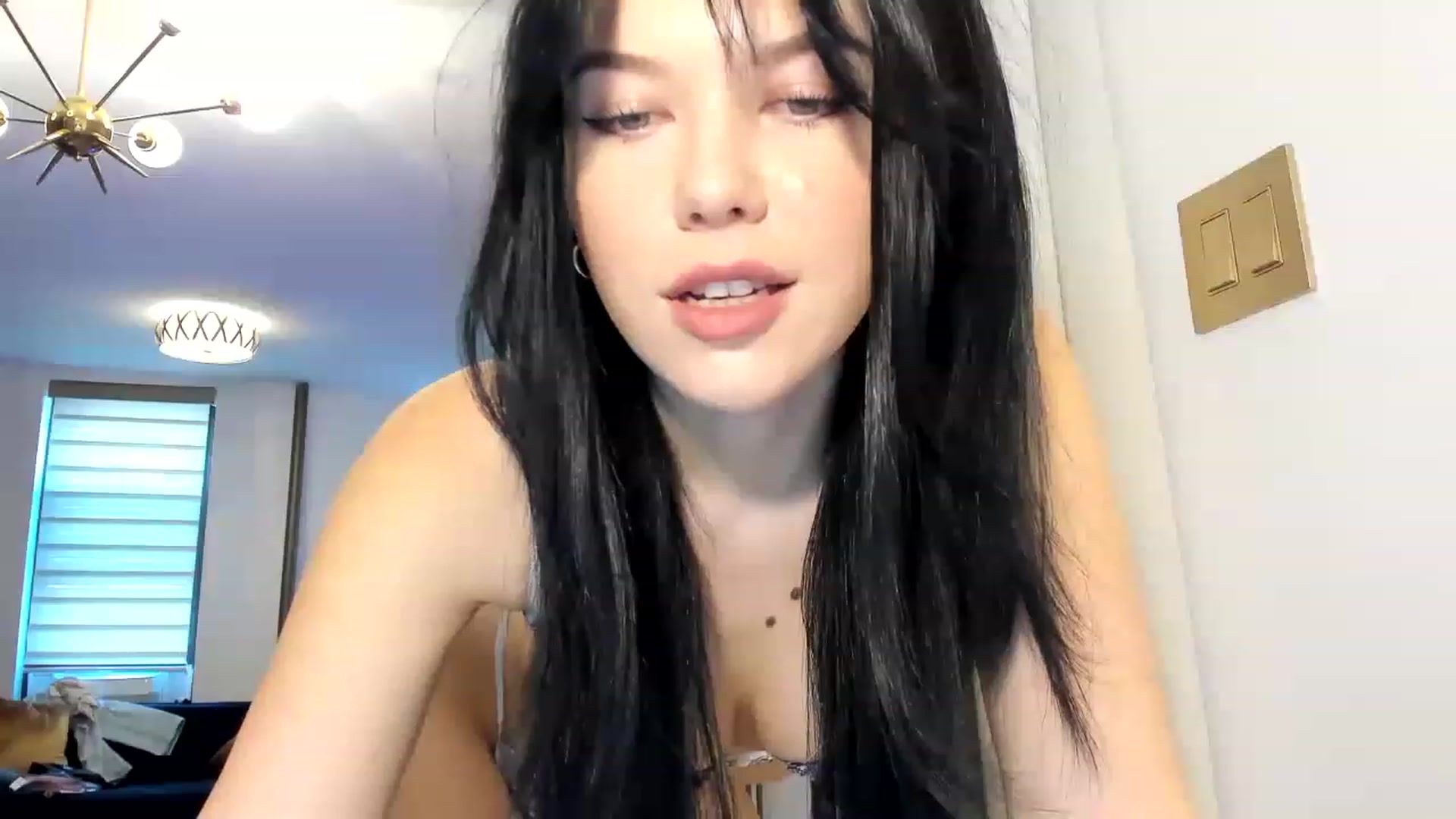 Gallery image thumbnail from Nancy_Morris's myfreecams stream on, 03/30/2023, 24:10 image 4 of 20