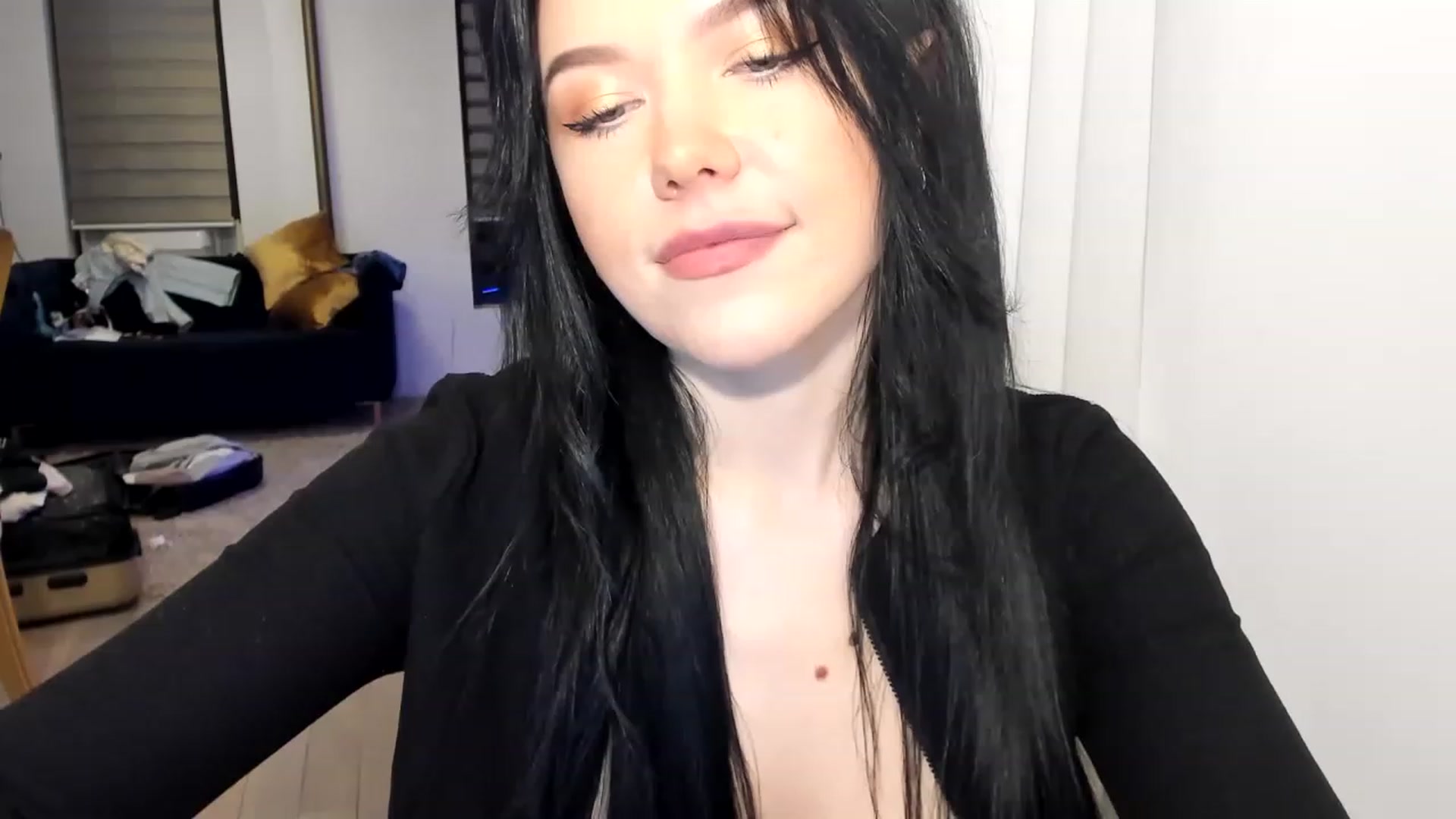Gallery image thumbnail from Nancy_Morris's myfreecams stream on, 03/31/2023, 24:04 image 8 of 20