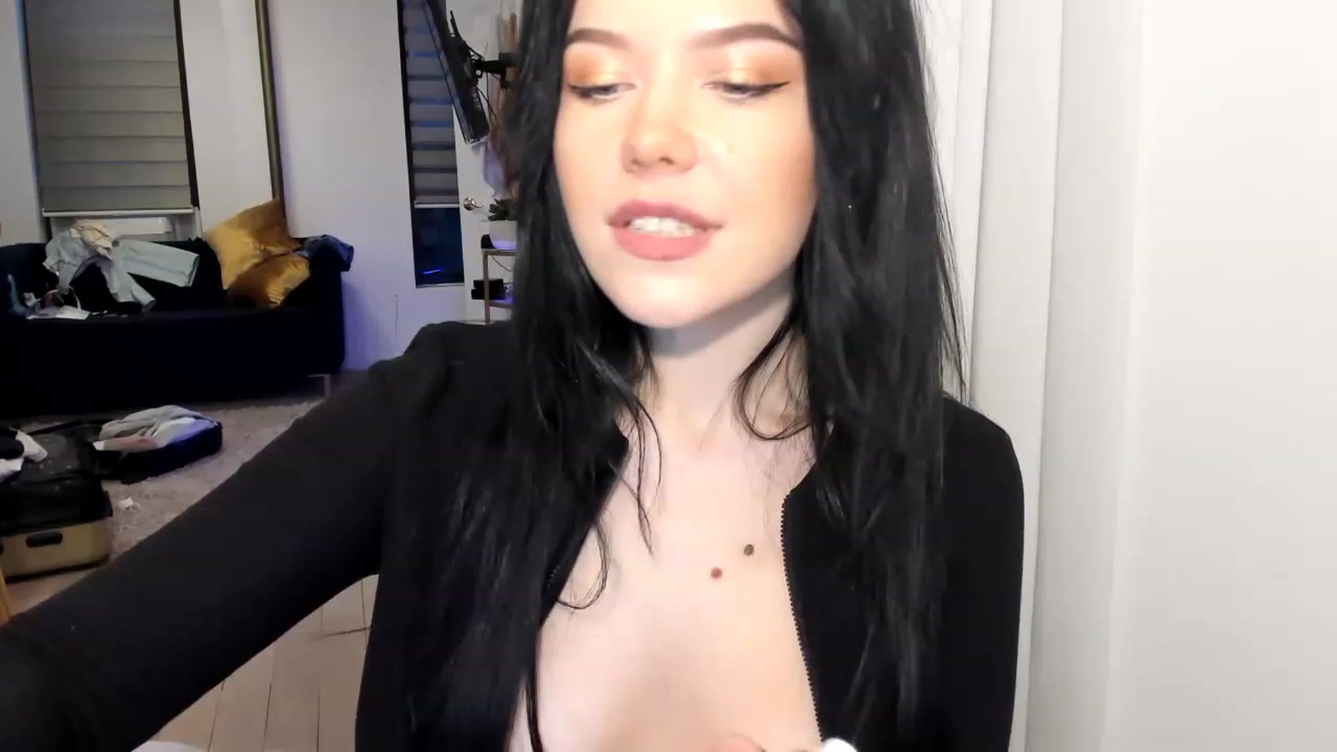 Gallery image thumbnail from Nancy_Morris's myfreecams stream on, 03/31/2023, 24:04 image 5 of 20