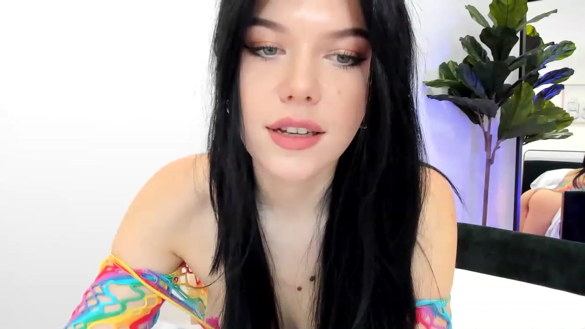Gallery image thumbnail from Nancy_Morris's myfreecams stream on, 04/01/2023, 22:07 image 10 of 20