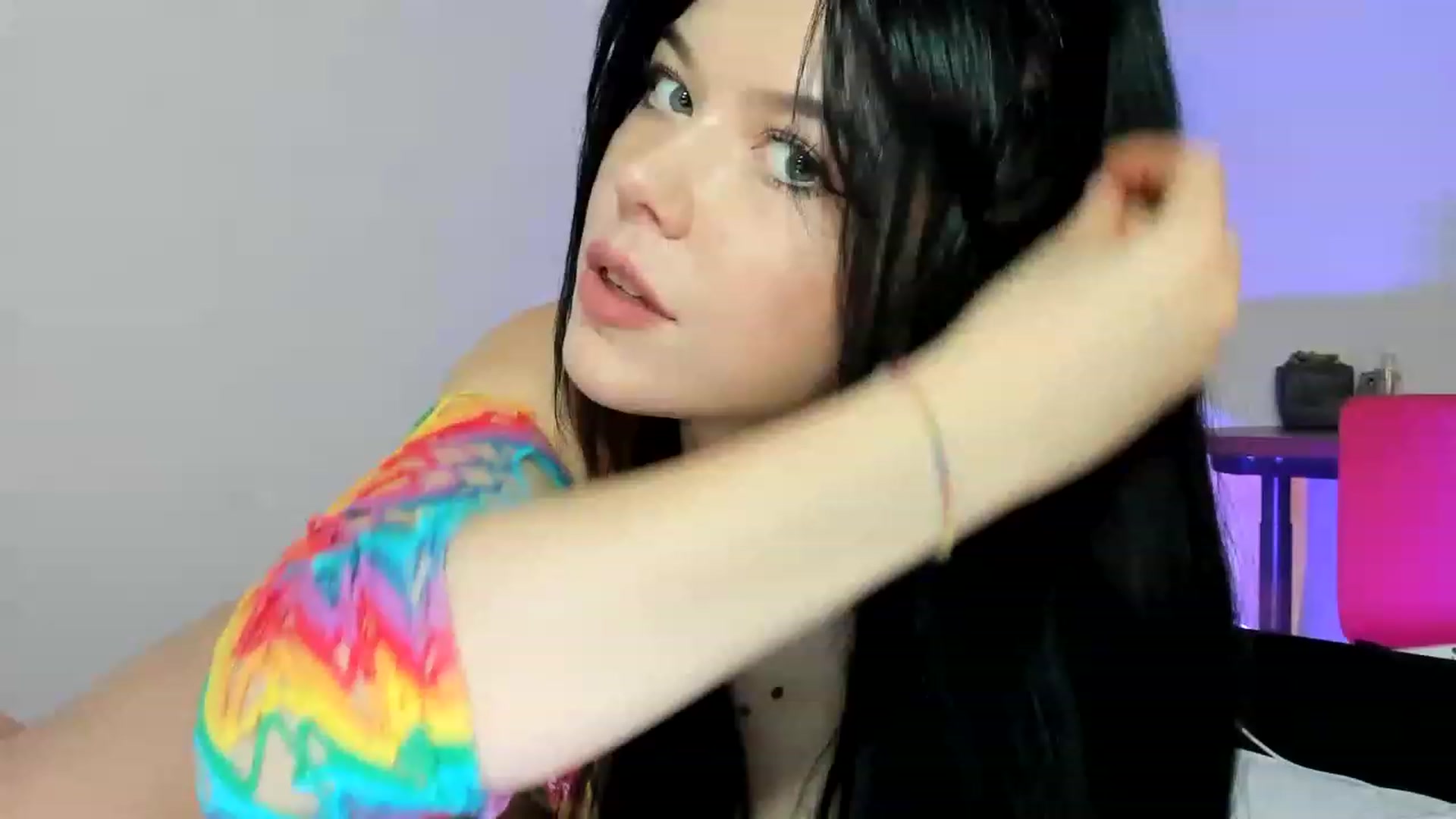 Gallery image thumbnail from Nancy_Morris's myfreecams stream on, 04/01/2023, 22:07 image 17 of 20