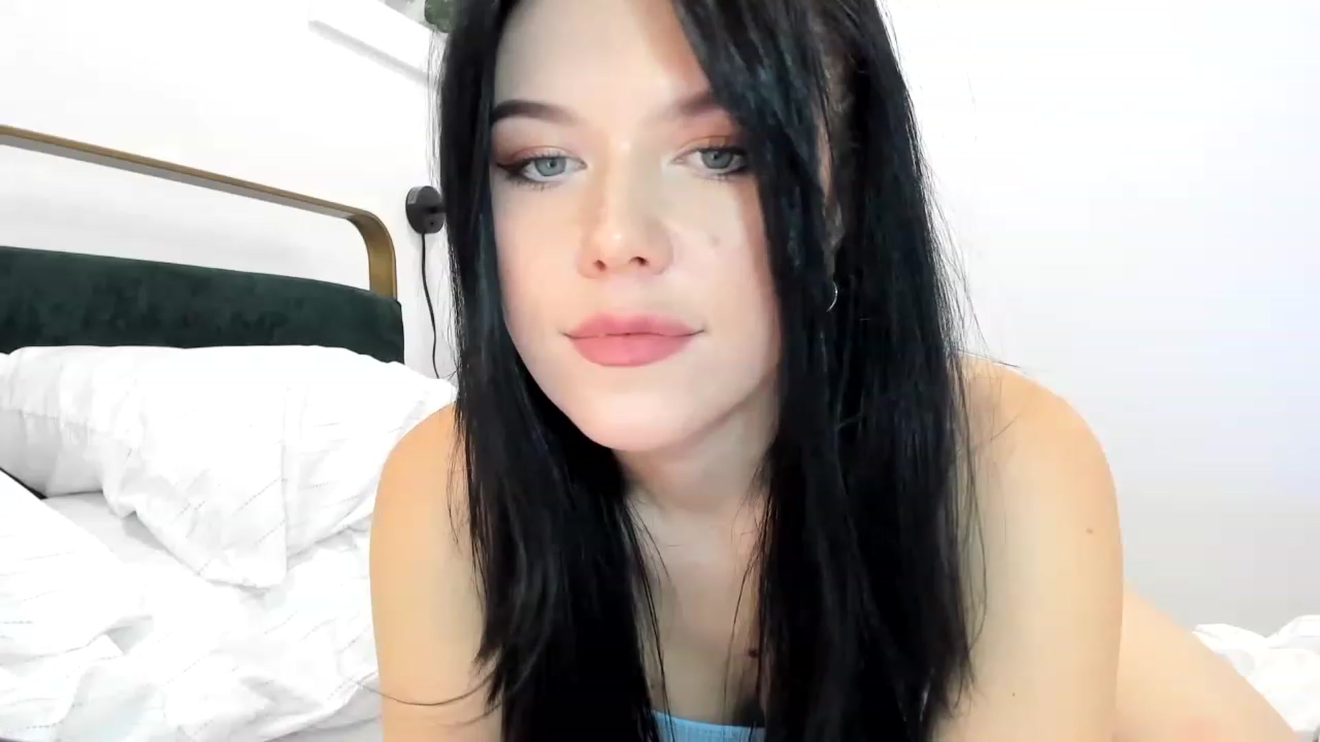 Gallery image thumbnail from Nancy_Morris's myfreecams stream on, 04/02/2023, 24:19 image 11 of 20
