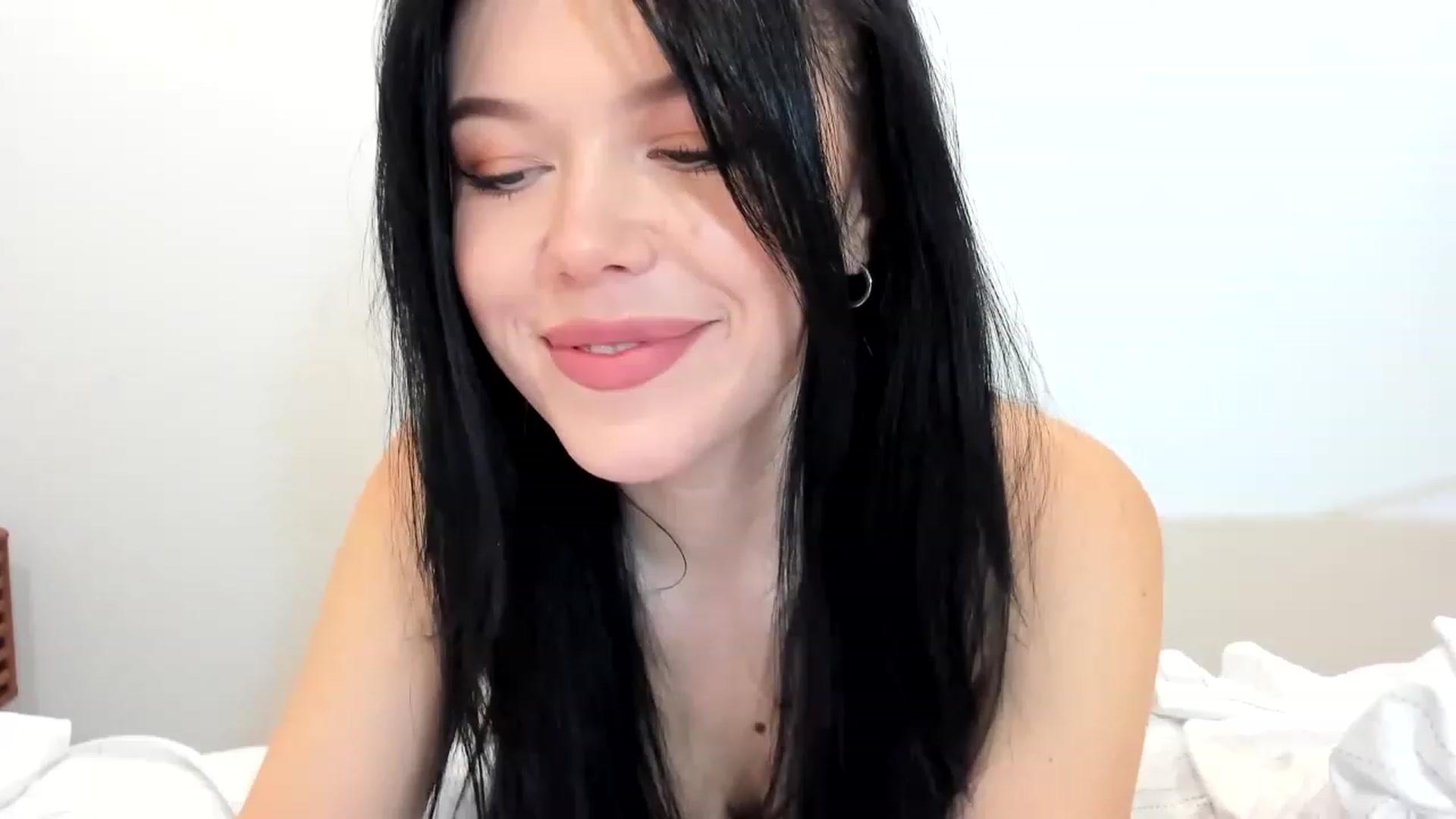Gallery image thumbnail from Nancy_Morris's myfreecams stream on, 04/02/2023, 02:14 image 6 of 20
