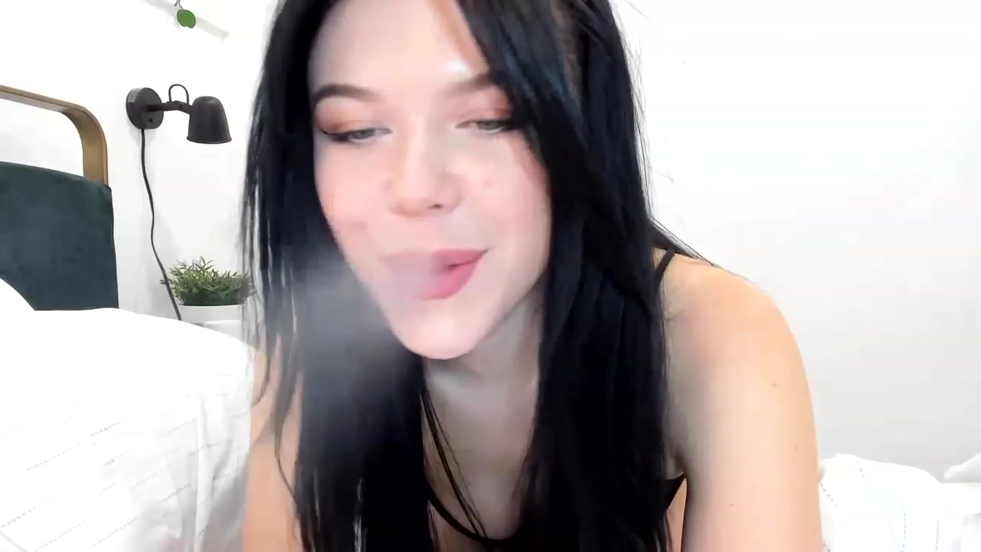 Gallery image thumbnail from Nancy_Morris's myfreecams stream on, 04/02/2023, 02:14 image 4 of 20