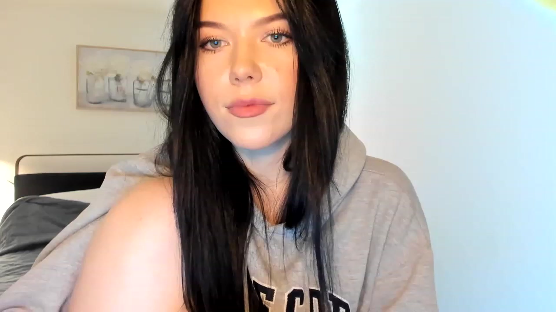 Gallery image thumbnail from Nancy_Morris's myfreecams stream on, 04/02/2023, 21:08 image 8 of 20