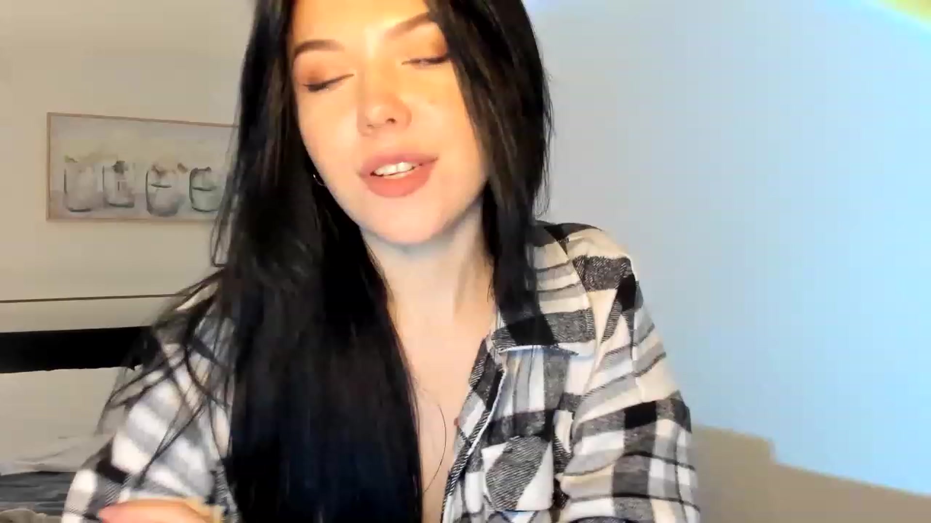 Gallery image thumbnail from Nancy_Morris's myfreecams stream on, 04/03/2023, 01:32 image 8 of 20