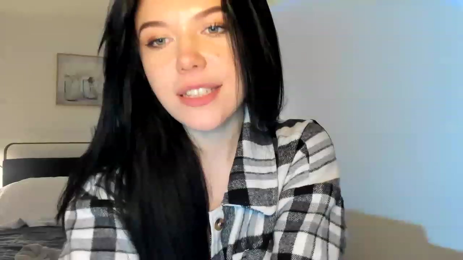 Gallery image thumbnail from Nancy_Morris's myfreecams stream on, 04/03/2023, 01:32 image 16 of 20