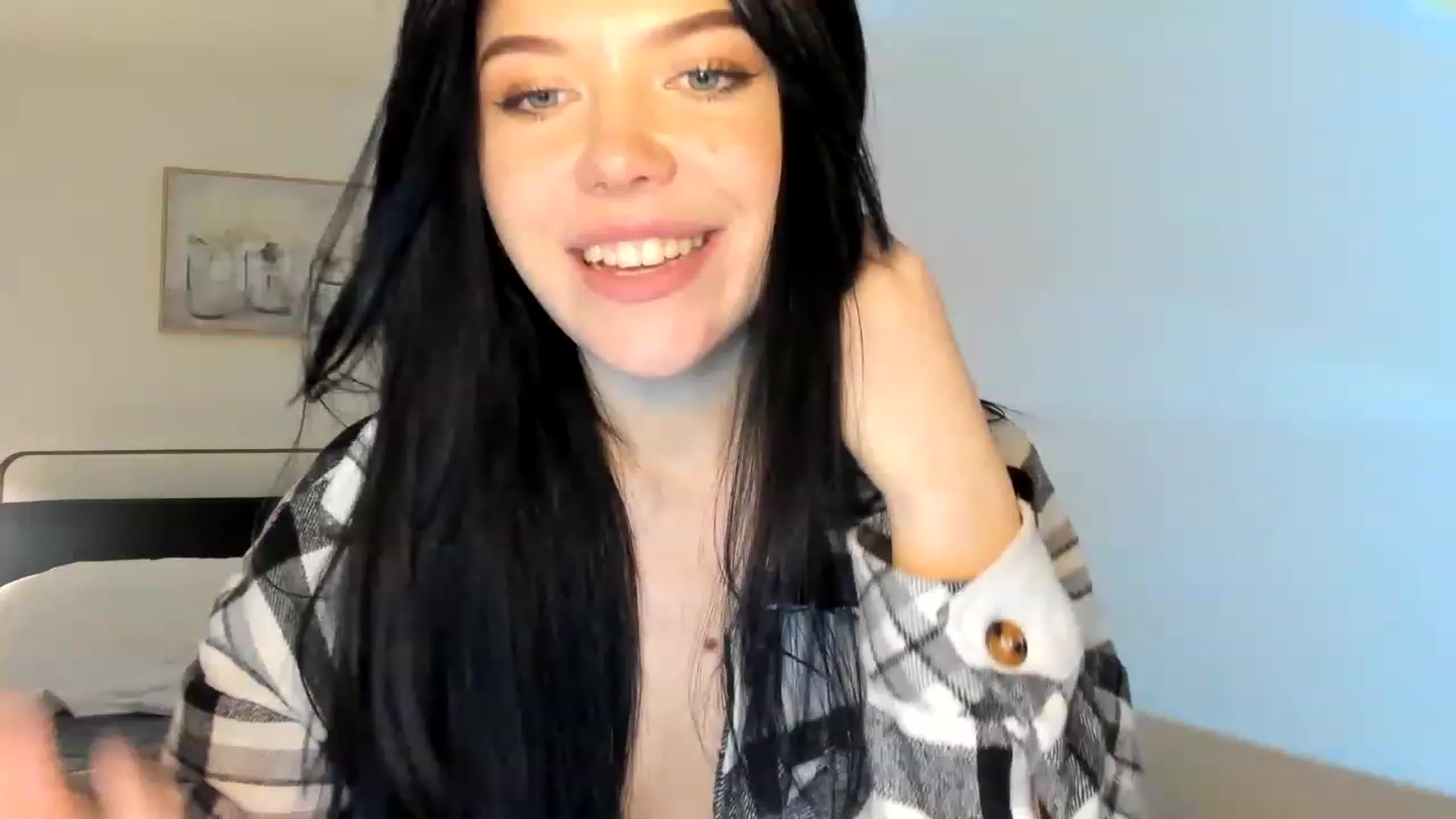 Gallery image thumbnail from Nancy_Morris's myfreecams stream on, 04/03/2023, 01:32 image 19 of 20