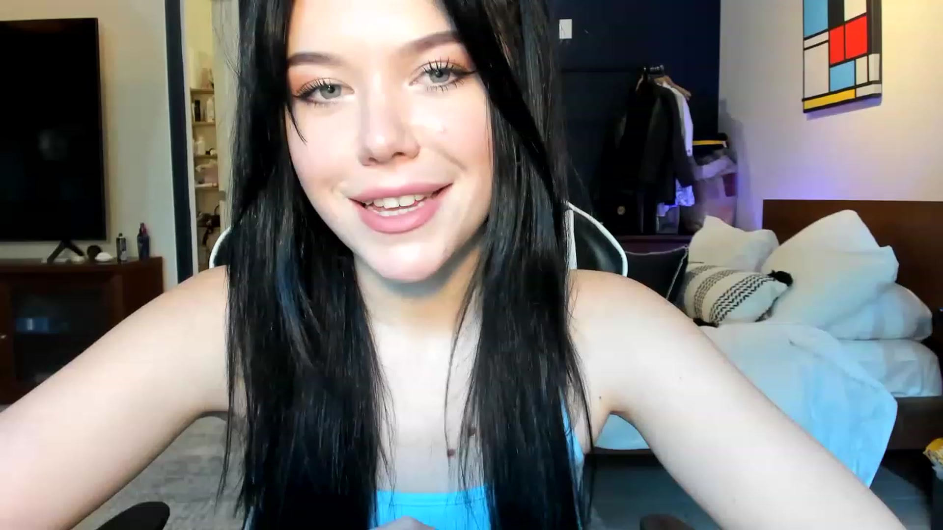 Gallery image thumbnail from Nancy_Morris's myfreecams stream on, 04/06/2023, 01:44 image 2 of 20