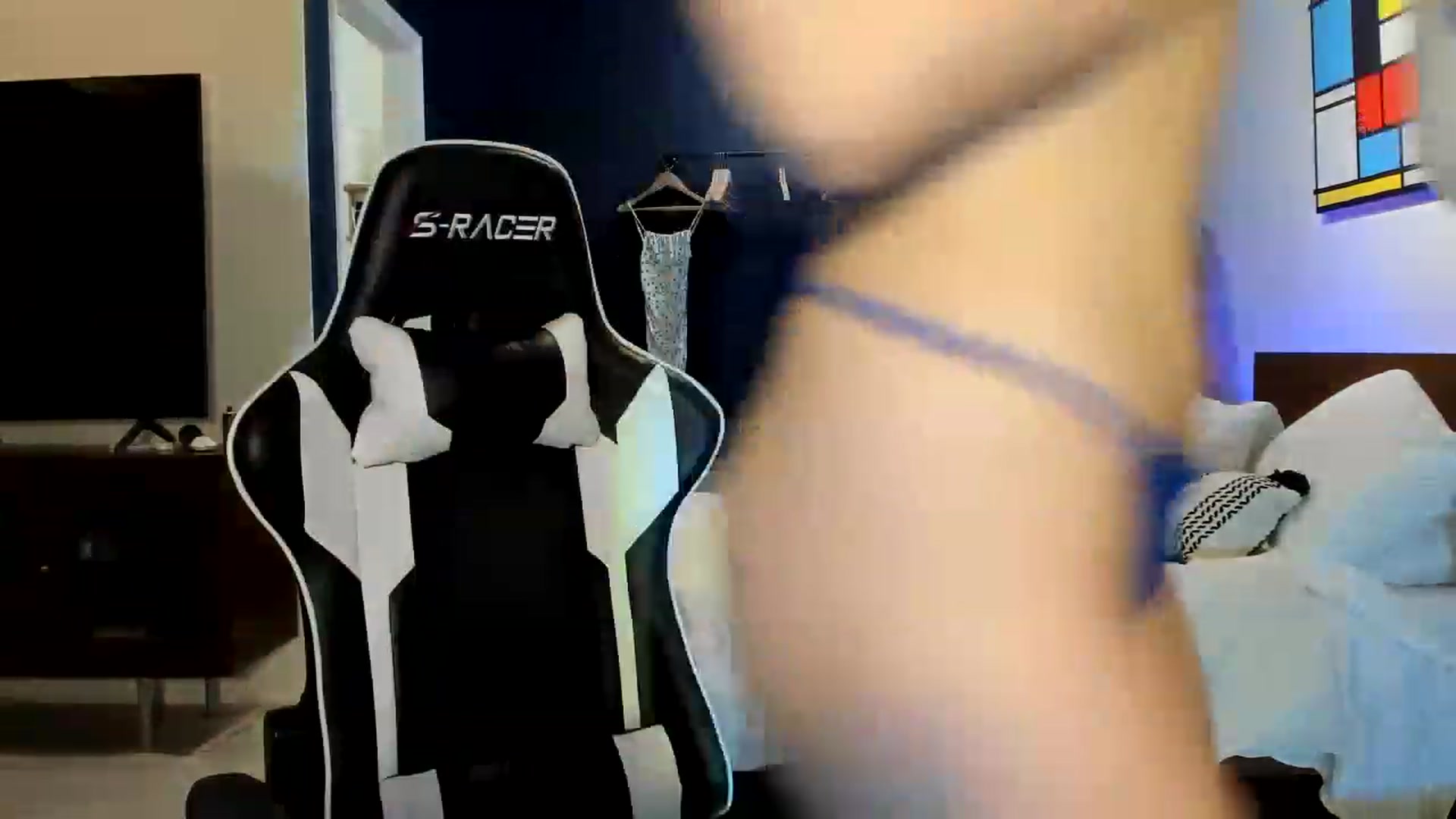 Gallery image thumbnail from Nancy_Morris's myfreecams stream on, 04/06/2023, 05:10 image 6 of 20